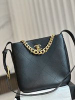 Chanel Crossbody & Shoulder Bags High Quality Happy Copy
 Fall/Winter Collection Chains