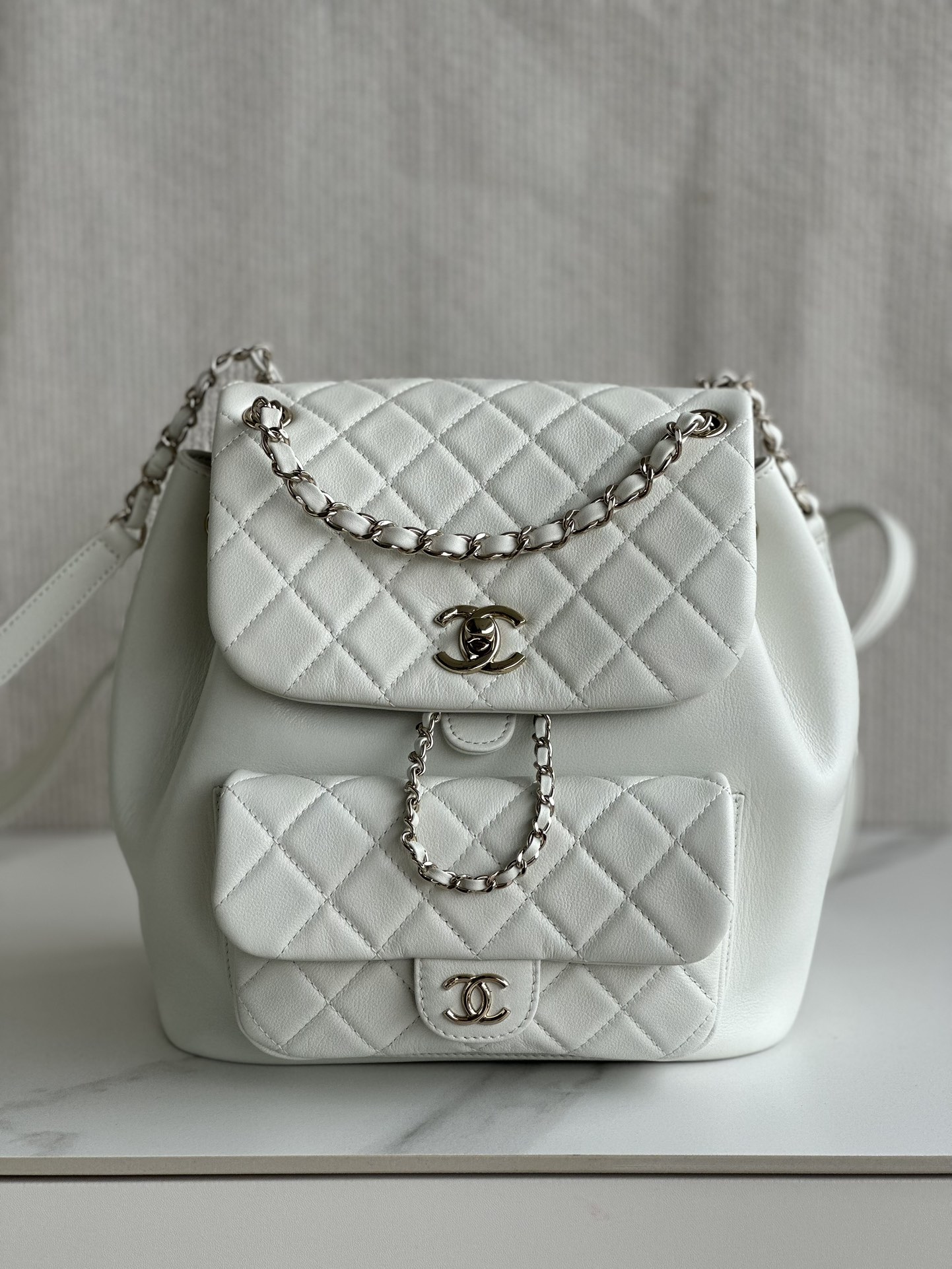 Chanel Duma Sacos Mochila Branco Couro de vaca Pele carneiro Colecção Verão