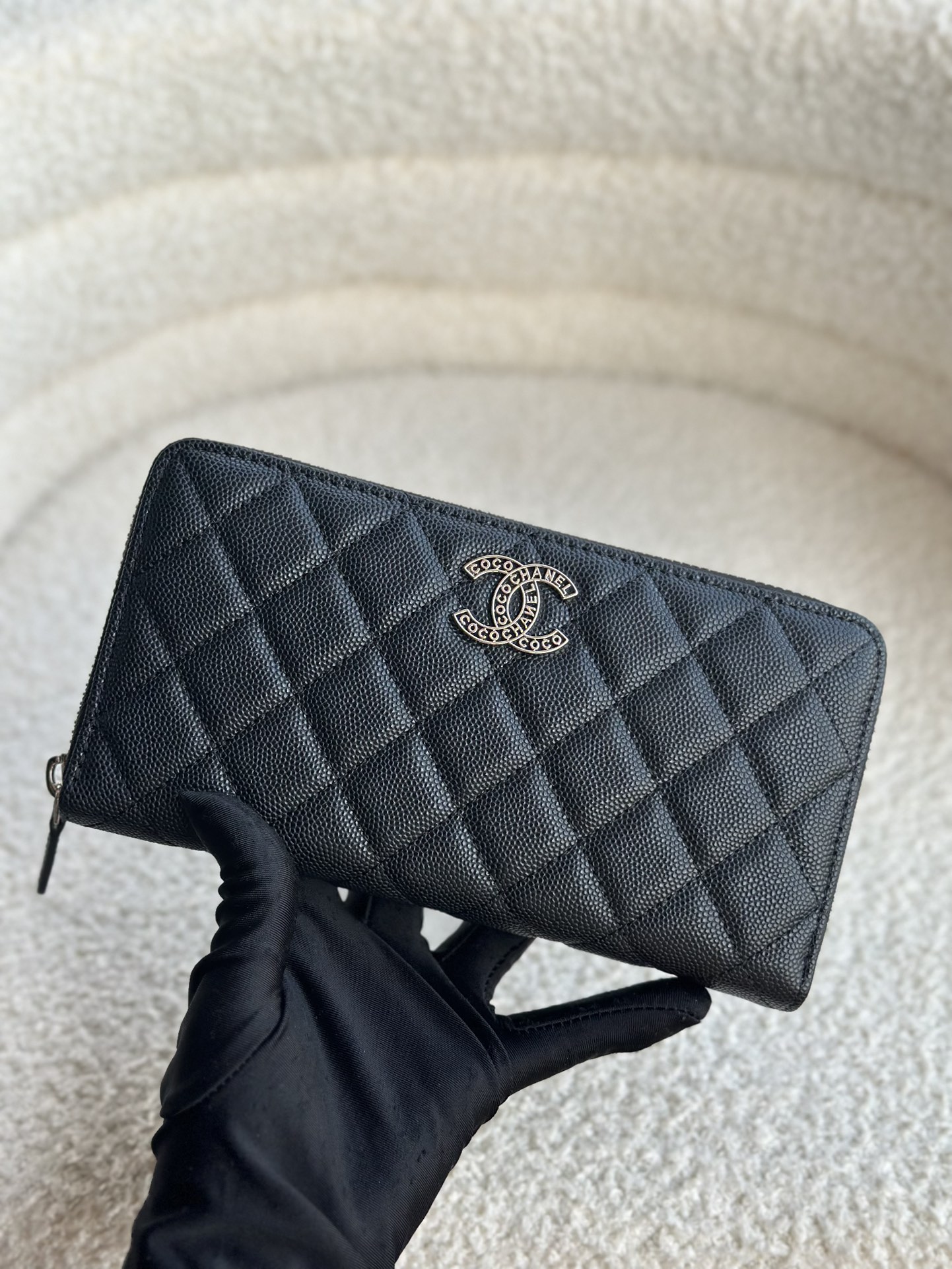 Chanel Wallet At Cheap Price
 Silver Openwork Cowhide