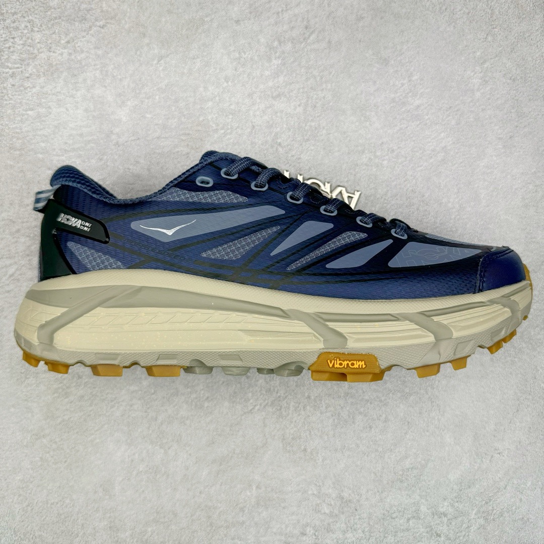 图片[13]-＃福利特价 HOKA ONE ONE Mafate Speed 2Low 玛法特2代系列低帮轻量户外越野休闲运动慢跑鞋 HOKA ONE ONE 最近推出了一个胶囊系列 Origin Story 这个系列里的 Mafate Speed 2 可以说让我日思夜想有一阵子了 最近终于拔草 让我来分享一下这双也是上脚赞到爆的越野跑鞋吧 以阿尔卑斯山脉作为主题将亮黄色与蓝色调覆盖在这经典轮廓之上 配色的呈现效果相当亮眼 以至于很多人买这个配色是用来日常搭配的 鞋面采用超轻的无缝架构 轻薄的TPU贴在透气的鞋面材料上 减轻重量同时也保证了支撑性 鞋底则采用滚动平衡技术 引导跑者回归自然步态 祖传的神奇EVA材质中底依旧是一如既往地表现优秀 能提供充足的缓震 作为HOKA家的越野跑鞋 VIBRAM 橡胶大底也是必不可少的 即便在复杂湿滑的地形 依旧能有良好的抓地力及稳定性 鞋带采用了弹性不易松脱的扁宽弹性鞋带 前掌与中掌部分也进行了加宽 也更加适合亚洲人的脚型 是一款十分全面且足够强悍的户外硬核越野鞋 而这双极其亮眼的越野跑鞋恰好又是在江山一百中参赛的UTMB冠军 Ludovic POMMERET 夺冠时穿着的战靴 这就让它变得更加有吸引力了 用来日常搭配的话短裤是基本不挑 长裤我个人推荐阔腿裤 工装裤以及各种长筒牛仔裤都可以 尺码：36 36.5 37.5 38 38.5 39 40 40.5 41 42 42.5 43 44 45-选品中心