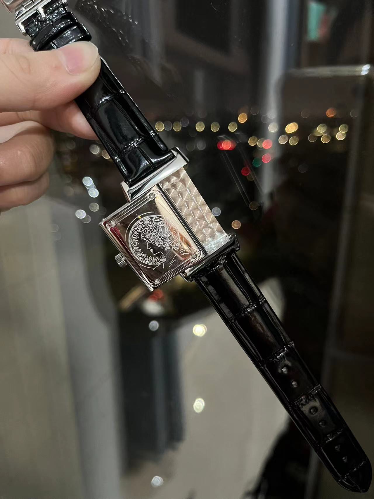 Senior Lady Wristwatch with Unique Design and Swiss Stone Core: Jacker Classic Flip Series - 图片 5