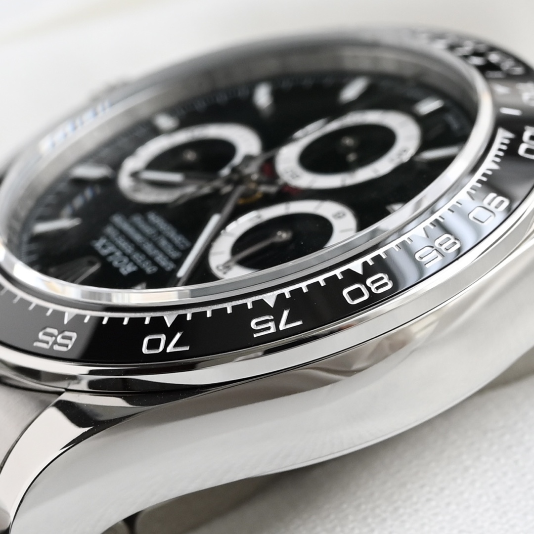 NO:393555,Solid outer ring of ceramic, wear-resistant and scratch-resistant, platinum electroplating gauge speed scale, without fading.,19860909陶质实心外圈,耐磨耐刮,白金电镀计速刻度,不褪色.,,Watch