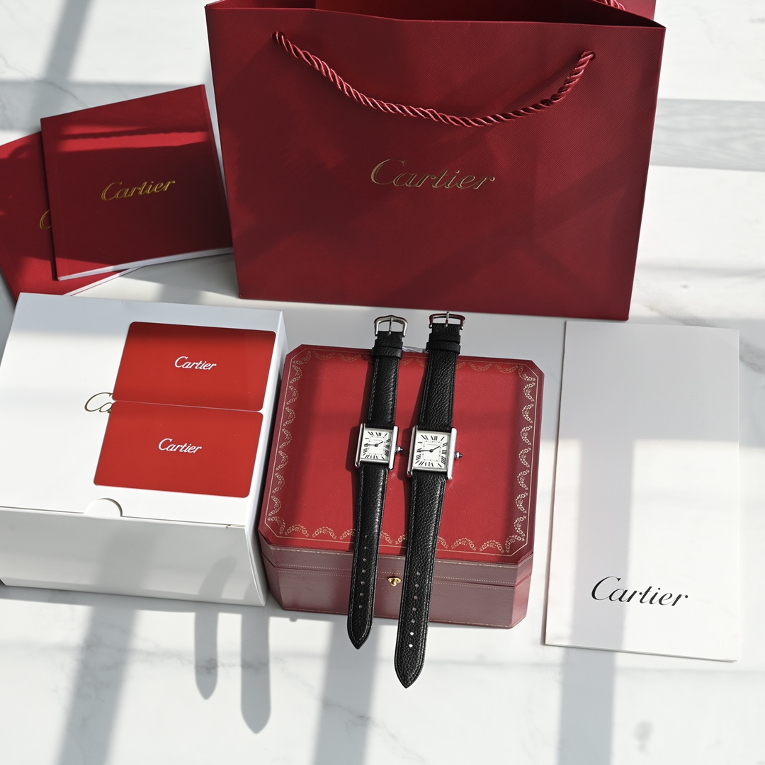 NO:391312,Tank TantMust!  A small amount of original orders are coming through the channel!  Original factory leaked non-market ordinary goods!  The original quick-release strap counters are interchangeable, with one watch and one code warranty card!  The newly launched TankMust watch. ItMustbeaTANK among all the classic Cartier tank watches. If I want to have a watch that I wear every day, I will definitely choose TANKSolo. Now this matter may be modified by the latest TANKMUST. This year, the brand launched a new TankMust series watch, which is regarded as a model of elegant style with its simple and precise lines. On the basis of maintaining the original design, the watch design has become more rounded, the dial proportions have been adjusted and the bead-shaped winding crown is inlaid with cabochon gems, and the original ultra-thin special quartz solar movement is equipped with the internal structure details. Welcome to compare!  The texture is delicate and soft and very suitable for the skin!  Not comparable to ordinary goods on the market!  This TankMust series also uses the brand's iconic square case!  Medium size 33.7x25.5, small size 29.5×22mm, thickness 6mm dial silver-plated and sword-shaped quenched blue steel hands, sapphire crystal glass and unique blue spinel inlaid on the crown!  Compared with the previous line processing, the watch is more rounded and smooth. In addition, the watch is equipped with a quick-removal function of the watch strap, which greatly increases the comfort and convenience of daily wear!  , cartier19860909坦克TantMust！渠道少量原单货来啦！原厂流出非市面普通货！原版快拆表带专柜均可互换 一表一码保修卡！新推出的TankMust腕表.ItMustbeaTANK在所有经典的卡地亚坦克腕表里面,如果要拥有一只作为日常每天戴的腕表,我肯定选TANKSolo,而现在这件事可能会被最新的TANKMUST改观.今年,品牌推出了全新的TankMust系列腕表,凭借简约而精准的线条,被视为优雅风格的典范之作.在保持原版设计的基础上革新表款设计,表耳变得更加圆润,表盘比例经过调整将圆珠形上链表冠镶嵌凸圆形宝石,配置原版超薄特制石英太阳能机芯,内部结构细节欢迎对比！质感细腻柔软非常贴合皮肤！非市面普通货可比！这款TankMust系列腕表,同样采用品牌标志性的方形表壳！中号33.7x25.5,小号29.5×22毫米,厚度6毫米表盘镀银及剑形淬火蓝钢指针,蓝宝石水晶玻璃以及在表冠上镶嵌的独一无二蓝色尖晶石！相较于之前的线条处理更为圆润、流畅.此外,腕表还配备了表带快拆功能,这一设计也大大的增加了日常佩戴的舒适性和便利性！,,cartier,Watch