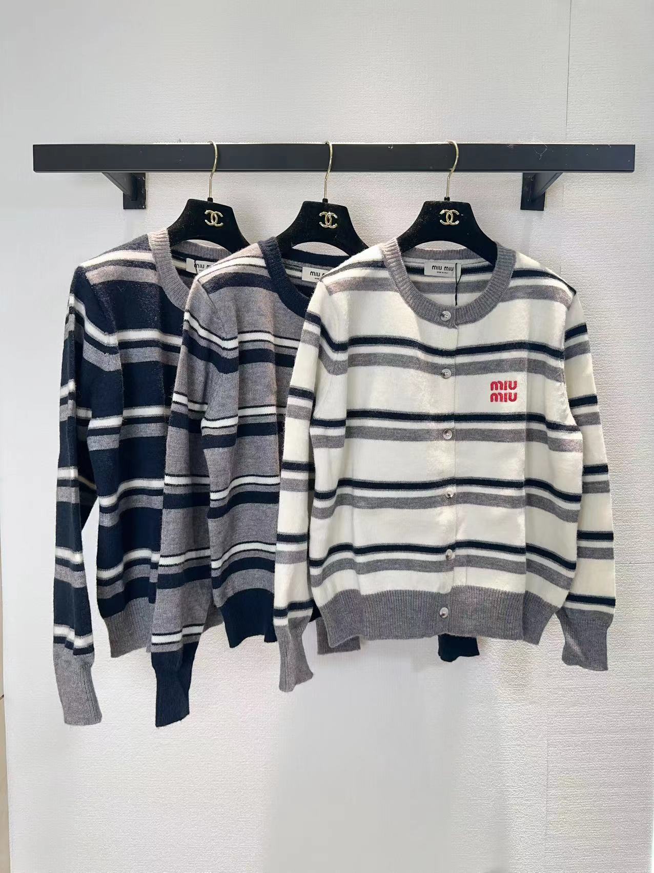 NO:569718,miumiu details,, miumiu, alexander wang19860909miumiu细节图,,miumiu,alexander wang,Women's clothing