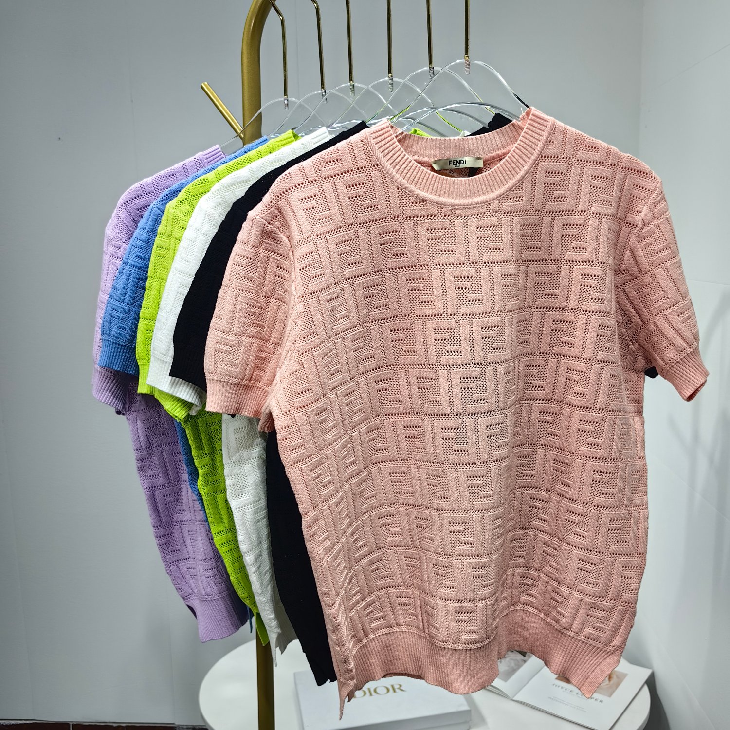 NO:684400,Fendi hollow short sleeves, now wholesale, can be returned, high quality, long-term stock,, fendi, T-shirt,19860909芬迪镂空短袖,现在批发,可以退换,高品质,长期有货,,fendi,T-shirt,,Women's clothing