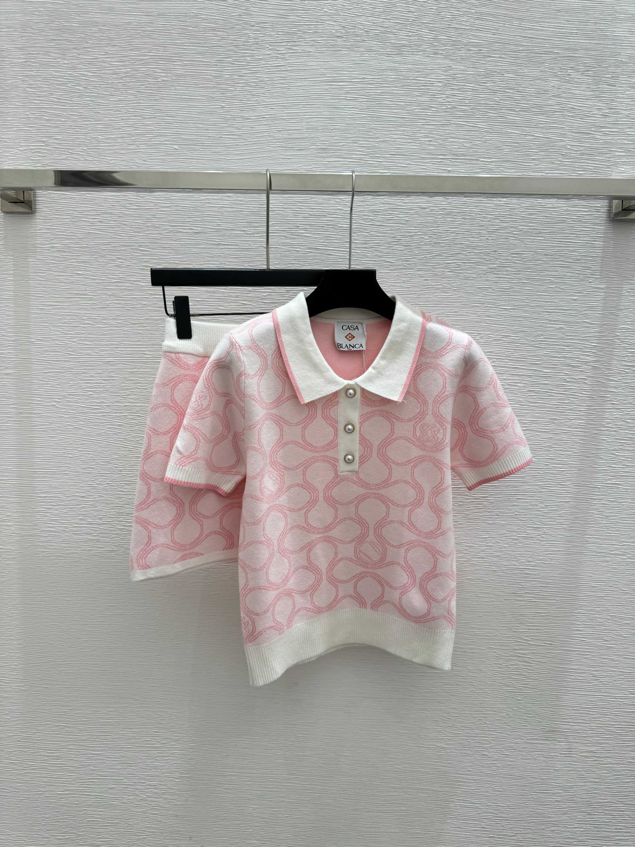 NO:793208,CASA's new early spring style contrasting simple lapel knitted suit, color pink, size 36.38.40,,19860909CASA家 早春新款 撞色简约翻领针织套装 颜色粉色 尺码36.38.40,,,Women's clothing