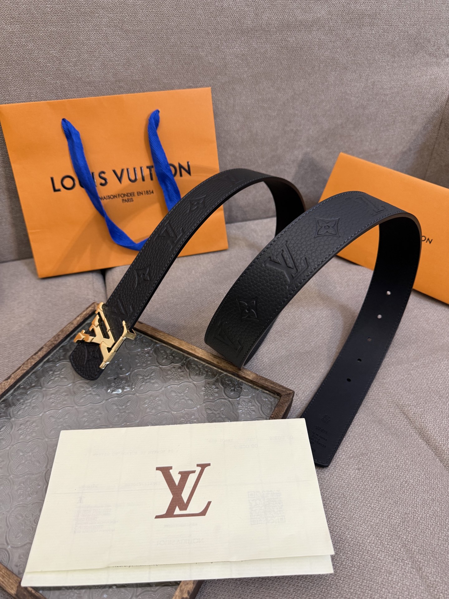 [LV Belts]LVShield double-sided belt from Autumn and Winter Fashion Show Lette