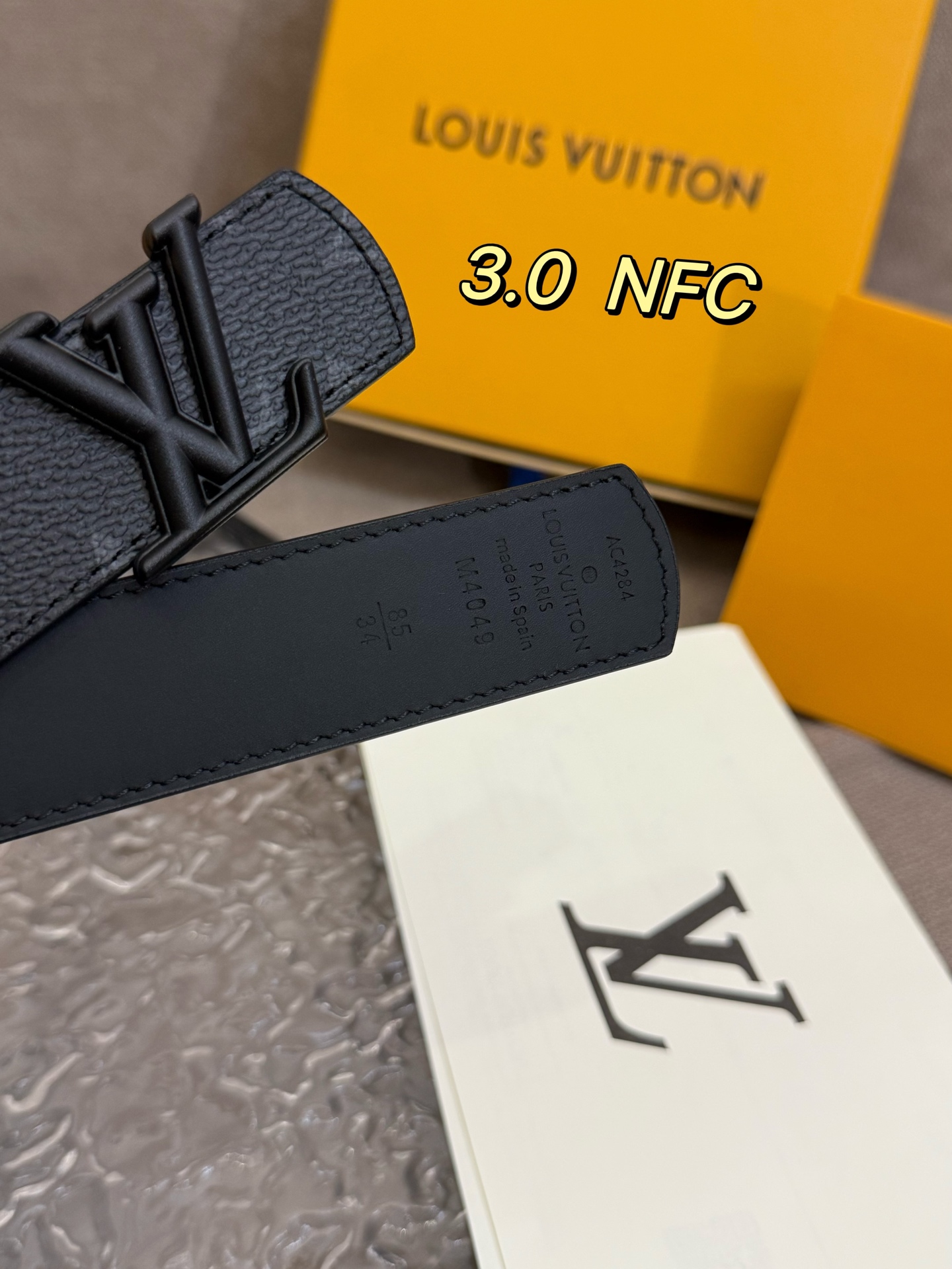 LV Initiales Double Waist Belts: Classic Style with Monogram Canvas and Grained Leather - 图片 4