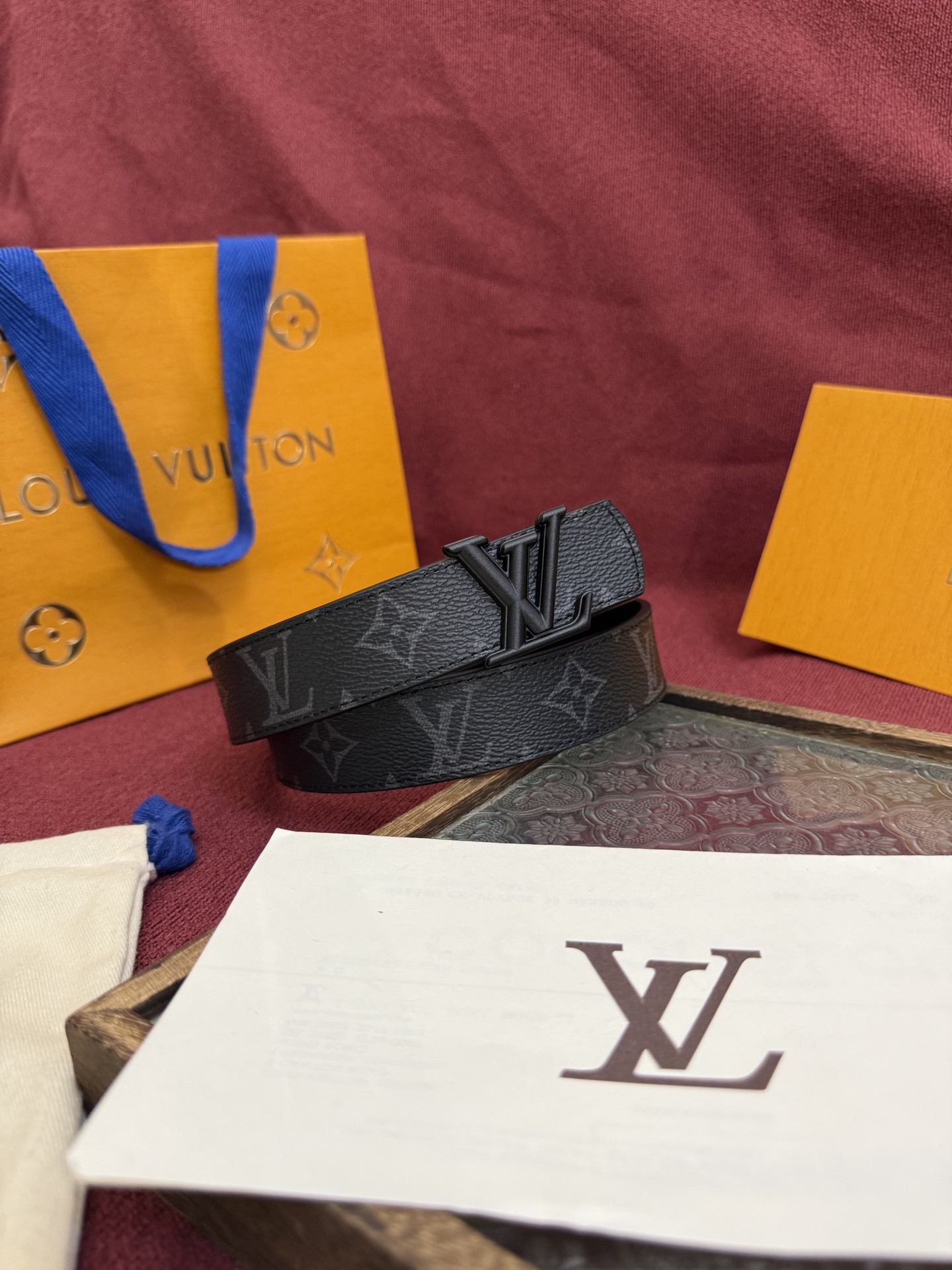 Louis Vuitton Initiales Reversible Belt 3.0 cm - Monogram Canvas & Leather 7 i1757863060922 1632 0 0