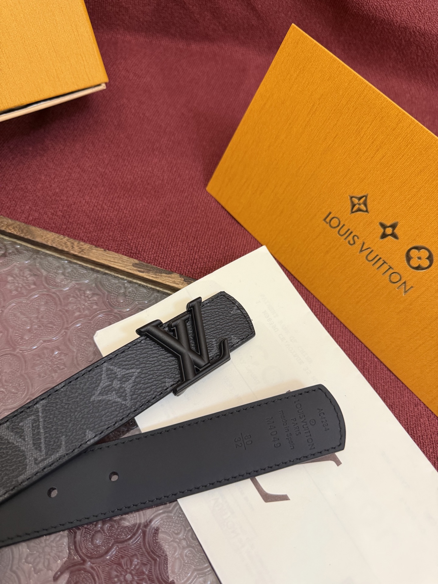 Louis Vuitton Initiales Reversible Belt 3.0 cm - Monogram Canvas & Leather 5 i1757863067276 7649 0 1