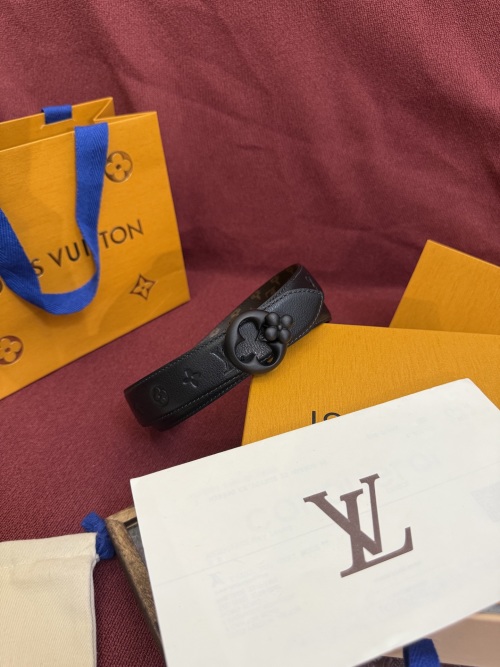 Louis Vuitton 3.0cm Reversible Belt, Premium Leather, Iconic Design 1 Louis Vuitton 3.0cm Reversible Belt, Premium Leather, Iconic Design