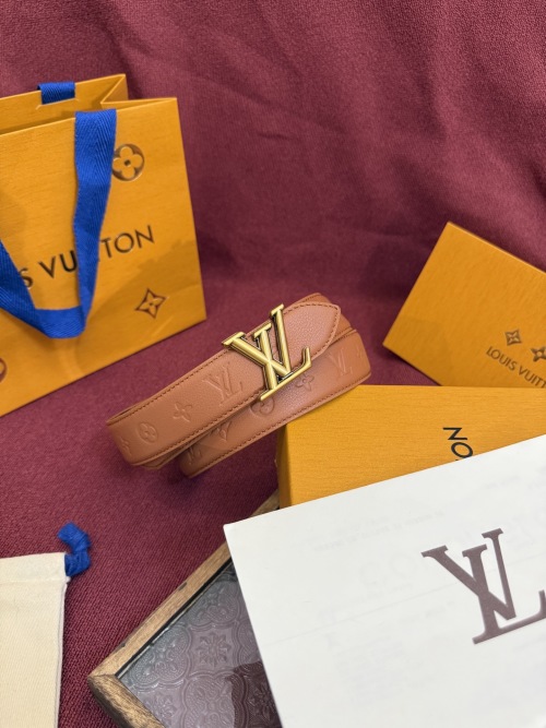 Louis Vuitton 3.0cm Reversible Belt, Premium Leather with Iconic Buckle 1 Louis Vuitton 3.0cm Reversible Belt, Premium Leather with Iconic Buckle