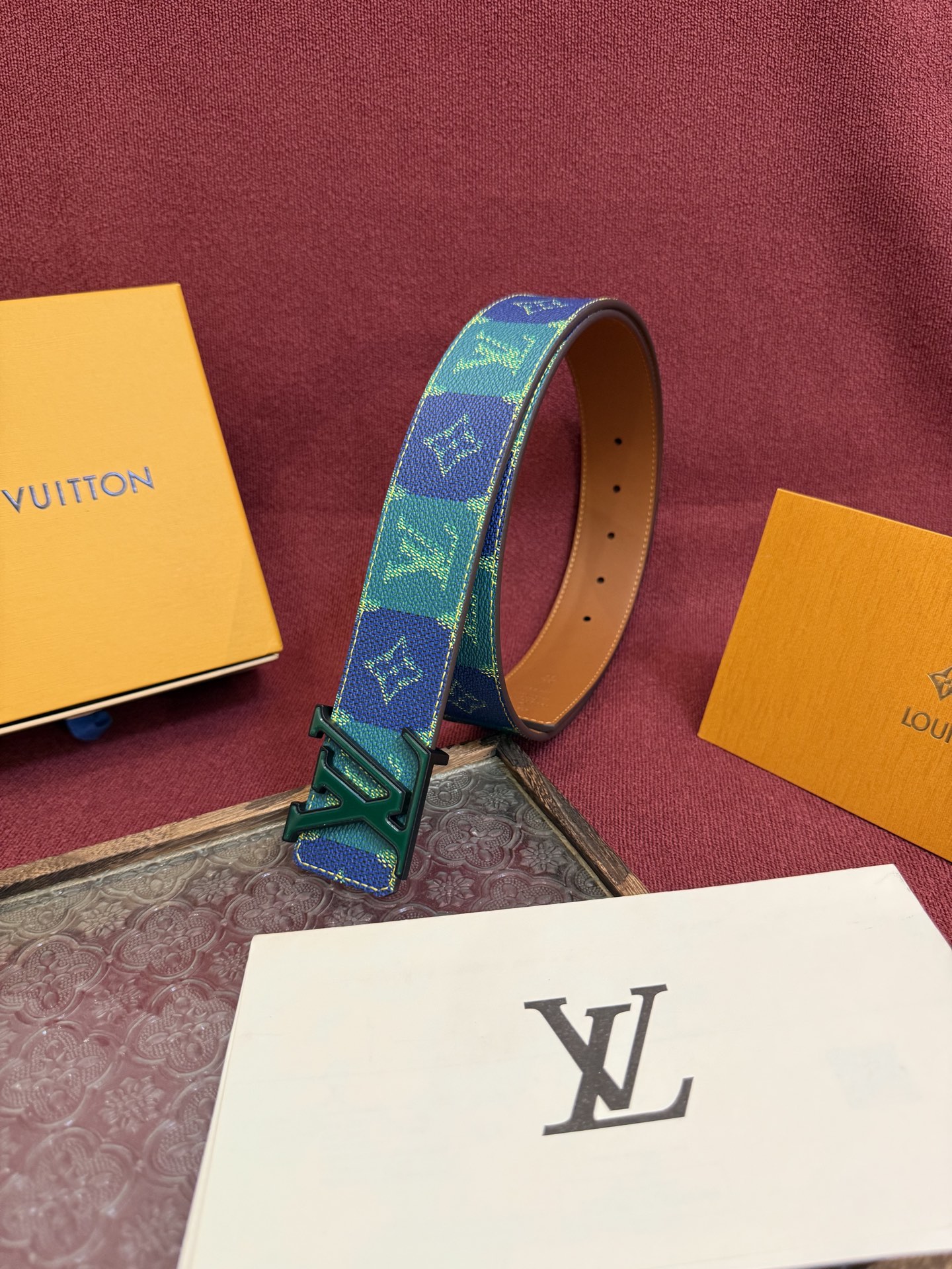 Louis Vuitton Initiales College Monogram Heritage 40mm Reversible Belt 3 i1758990383973 4254 0 4