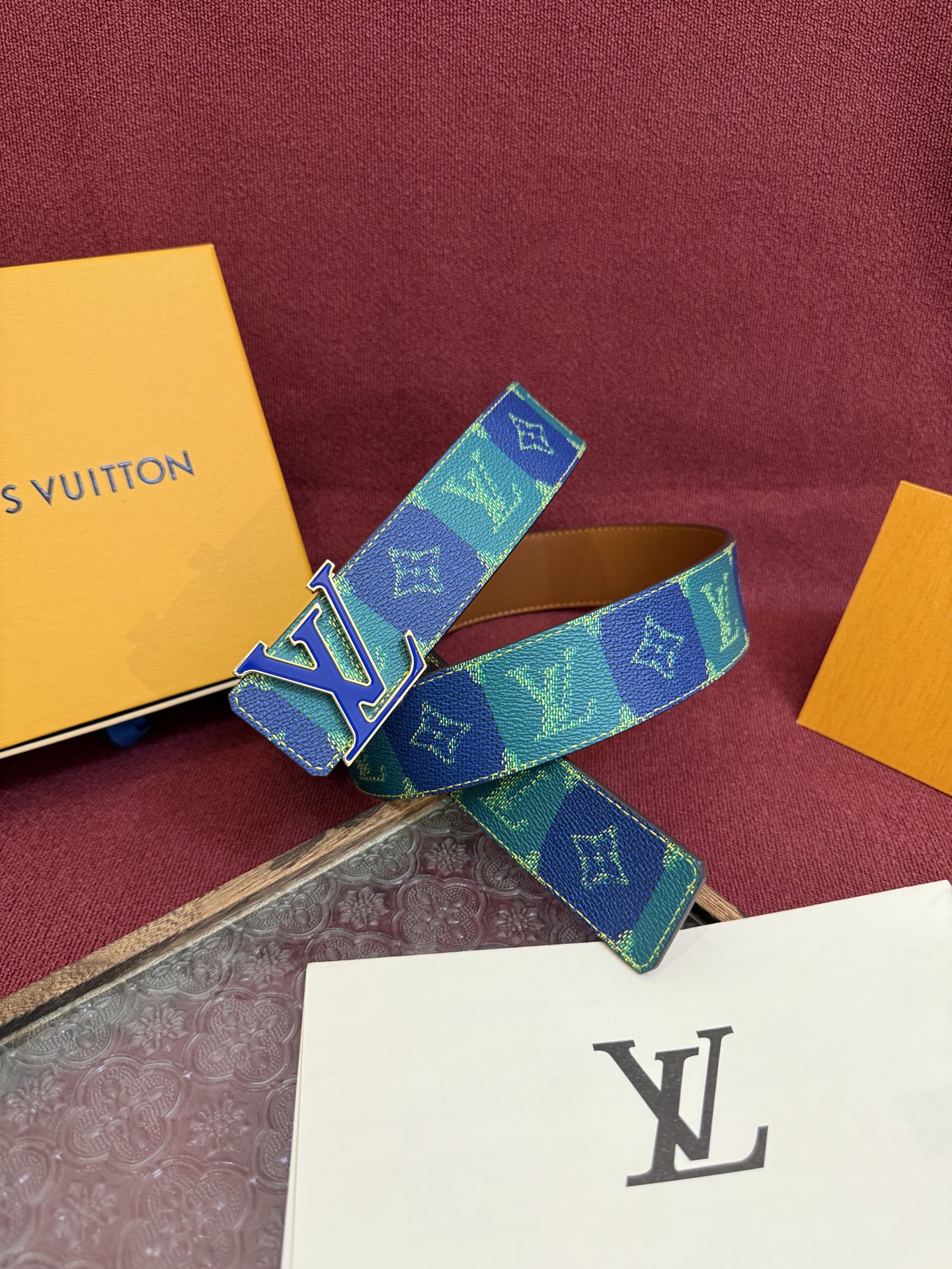 Louis Vuitton Initiales College Monogram Heritage Reversible Belt 40mm 2 i1758990472162 8849 0 0