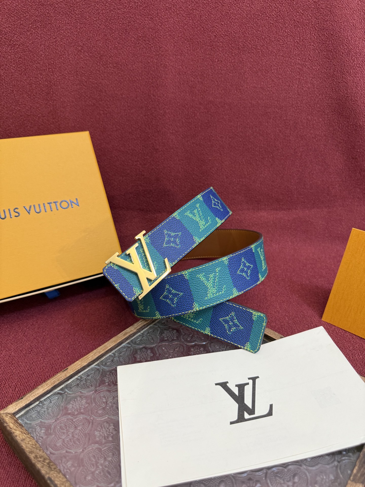 Louis Vuitton Initiales College Monogram Heritage 40mm Reversible Belt 2 i1758990644653 3942 0 2