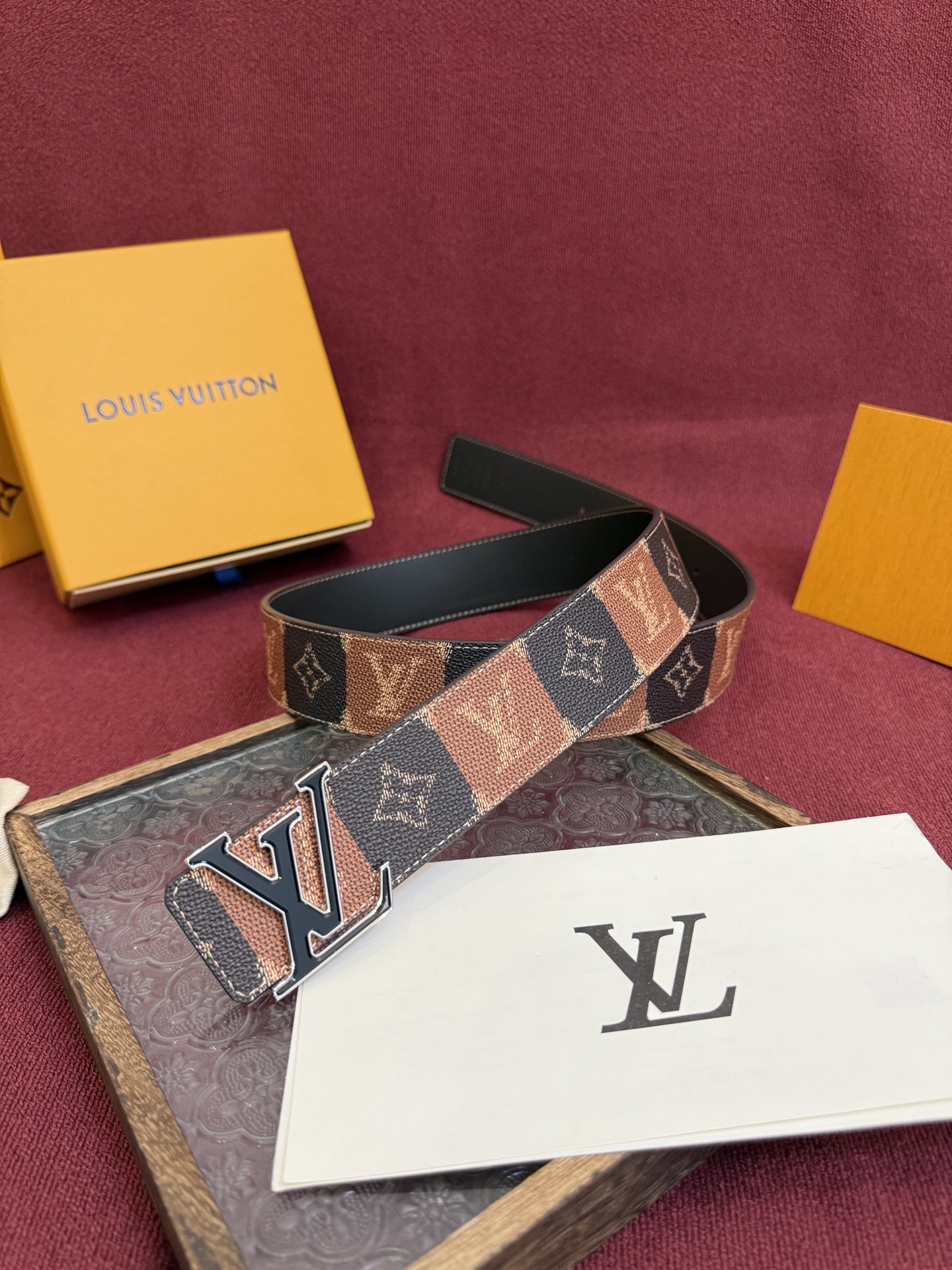 Louis Vuitton Initiales College Monogram Heritage 40mm Reversible Belt 2 i1758990818662 9087 0 1