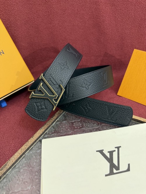 Louis Vuitton Dimension 4.0 Reversible Belt - Classic Style, Modern Design