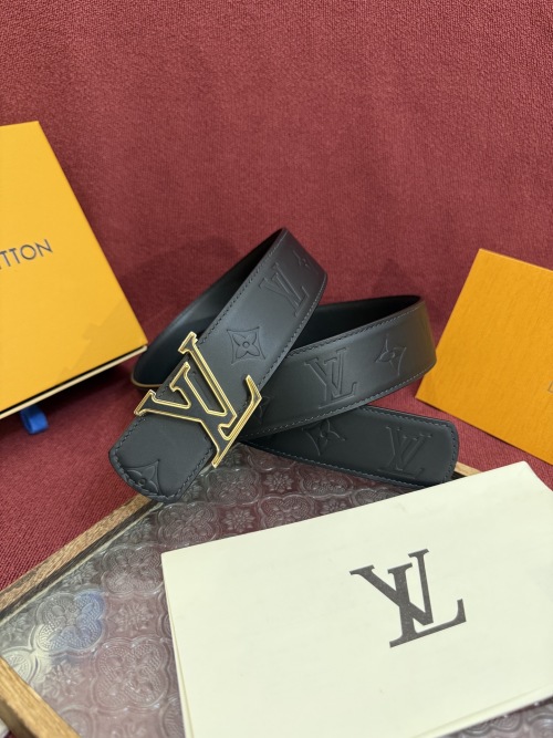 Louis Vuitton Dimension 4.0 Reversible Belt with Monogram and LV Buckle 1 Louis Vuitton Dimension 4.0 Reversible Belt with Monogram and LV Buckle