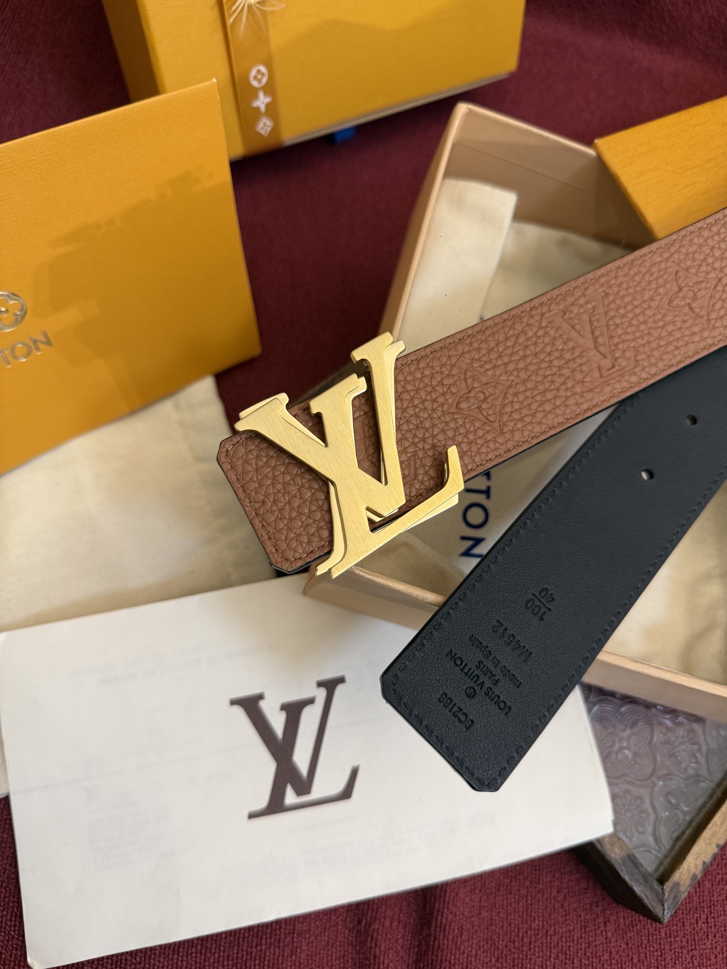 Ремень Louis Vuitton с двусторонним ремешком