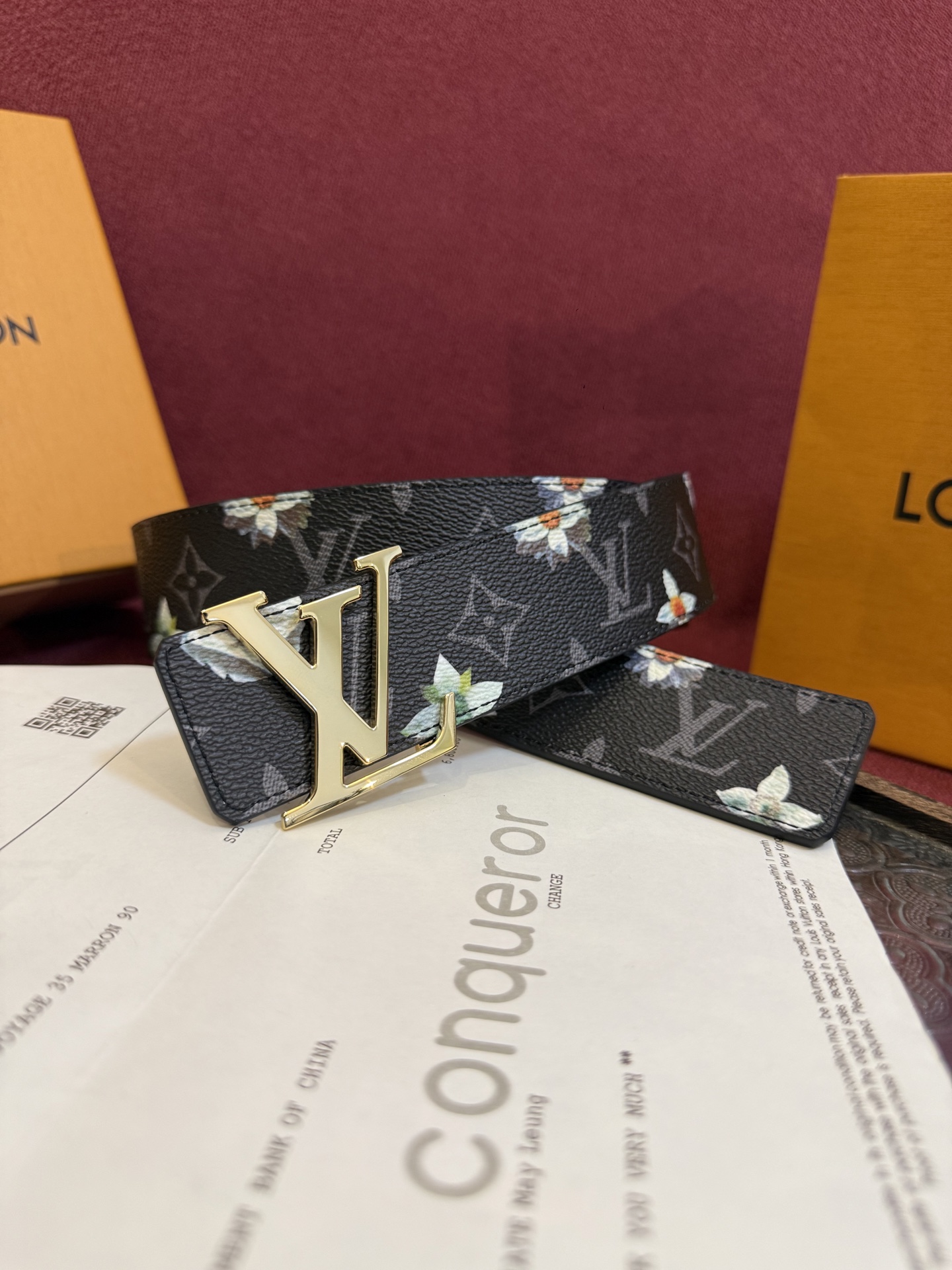 LV Initiales Monogram Flower 双面腰带以 Monogram 印花和撞色花卉焕