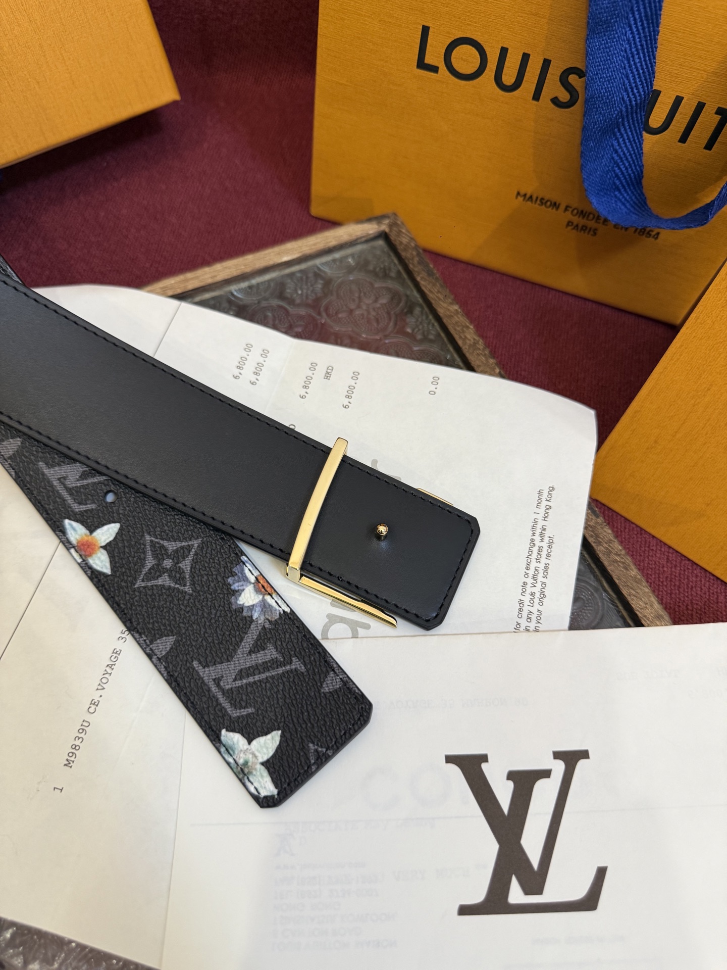 LV Initiales Monogram Flower 双面腰带以 Monogram 印花和撞色花卉焕