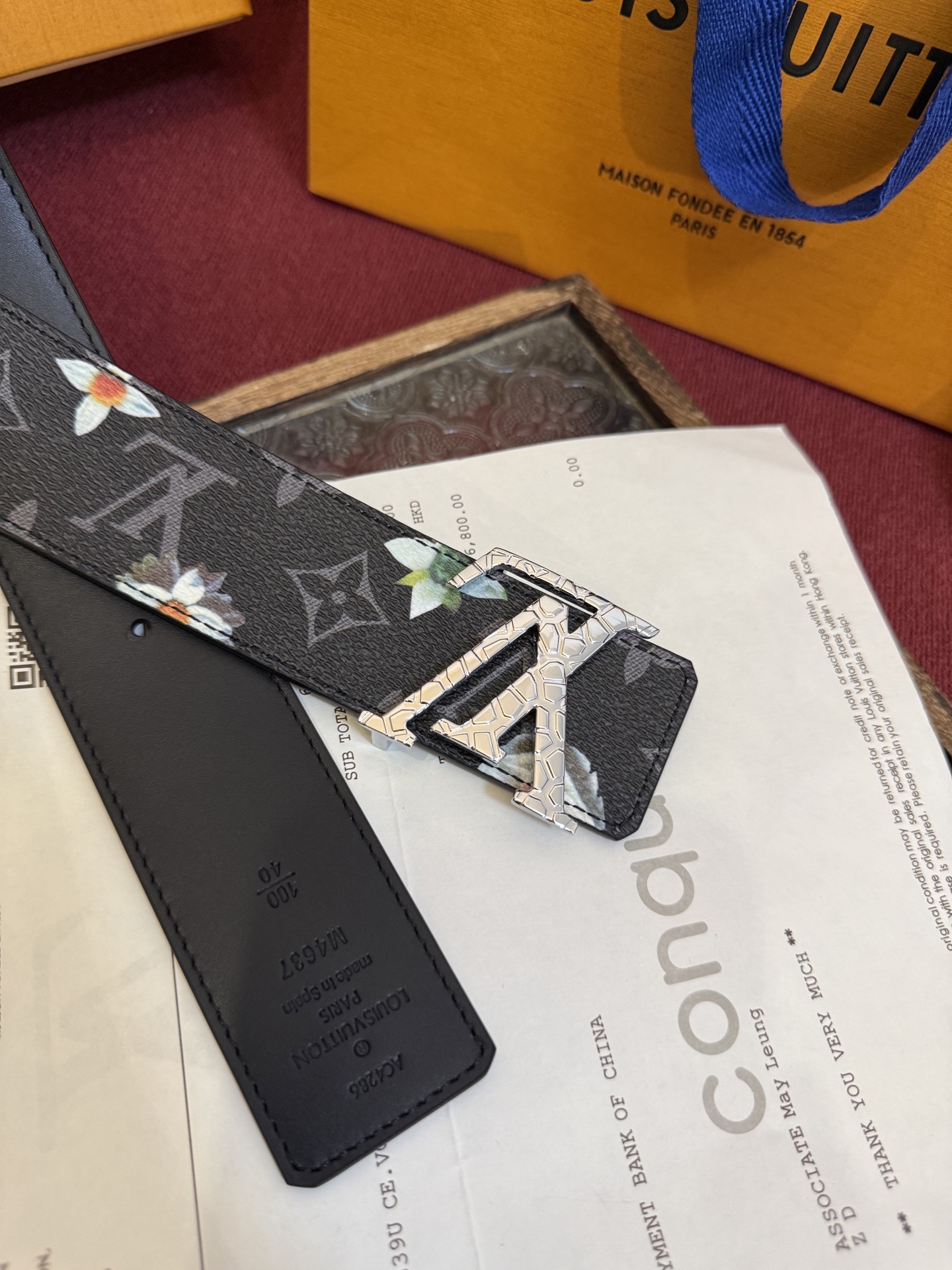 LV Initiales Monogram Flower 双面腰带以 Monogram 印花和撞色花卉焕