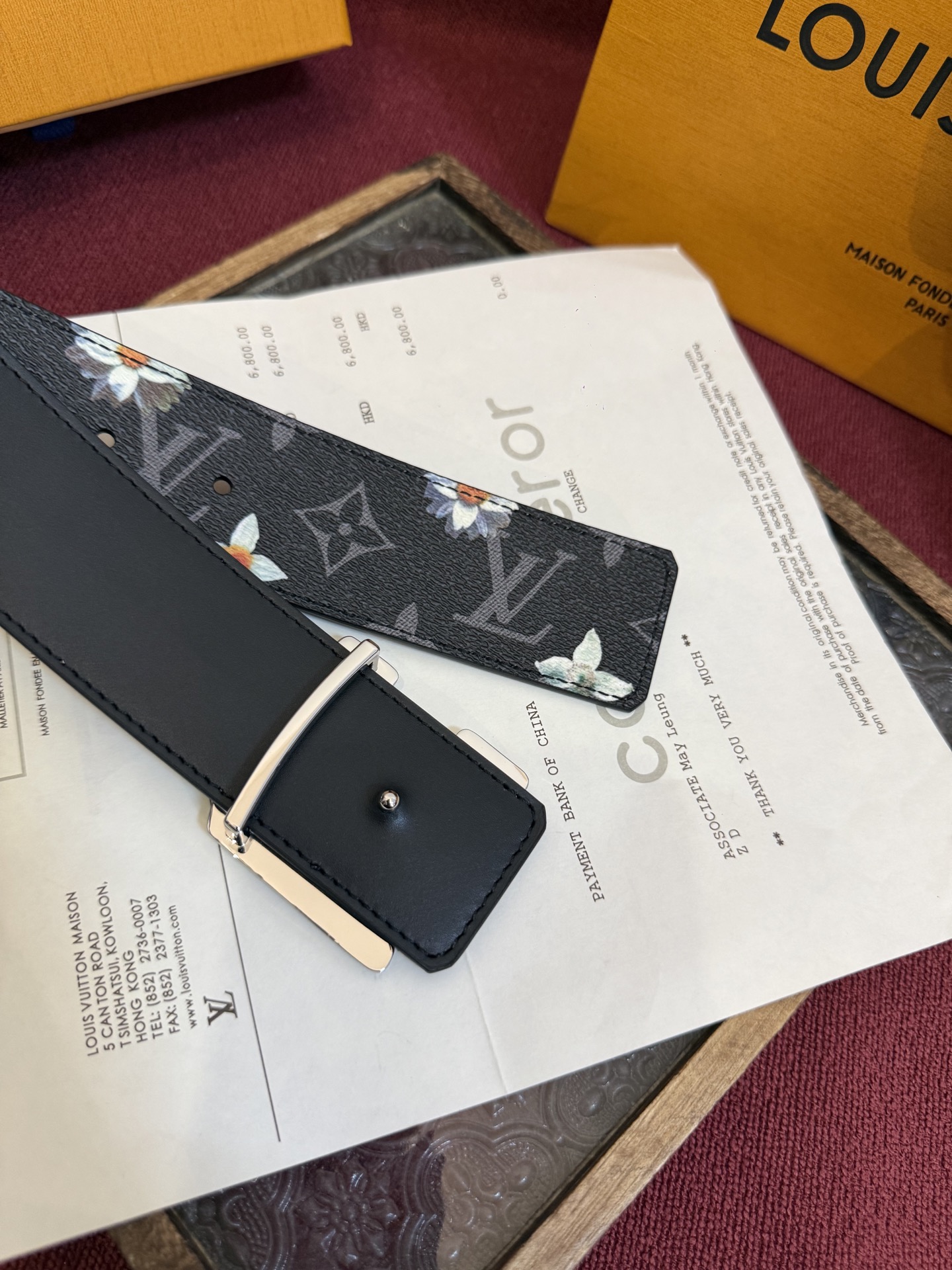 LV Initiales Monogram Flower 双面腰带以 Monogram 印花和撞色花卉焕