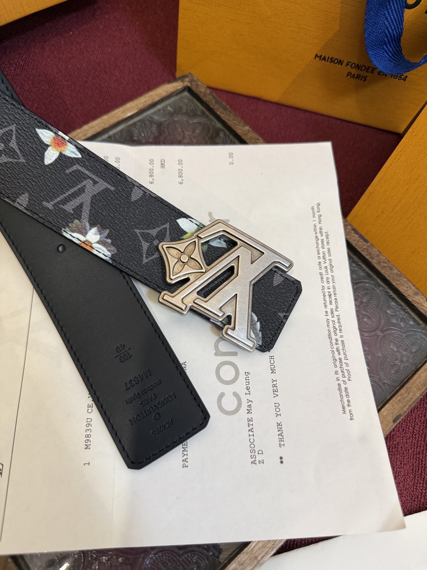 LV Initiales Monogram Flower 双面腰带以 Monogram 印花和撞色花卉焕