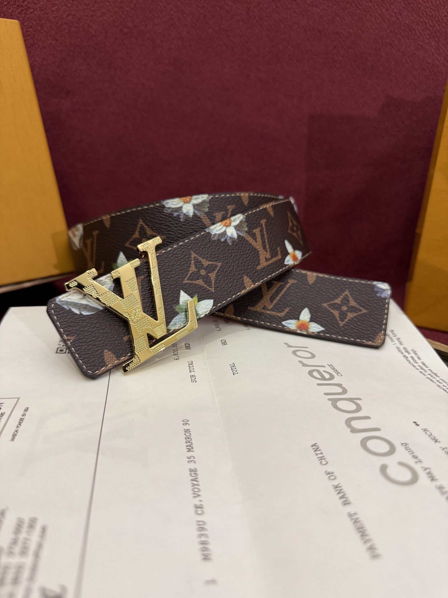 LV Initiales Monogram Flower 双面腰带以 Monogram 印花和撞色花卉焕