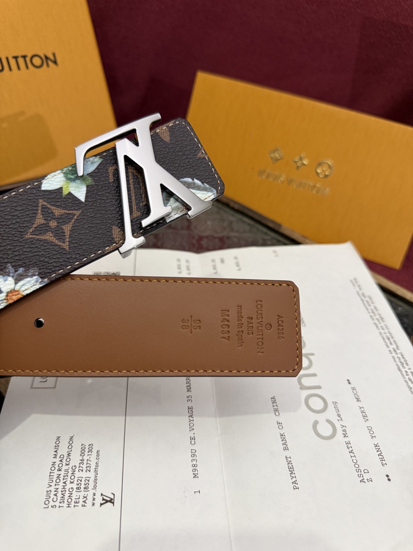 LV Initiales Monogram Flower 双面腰带以 Monogram 印花和撞色花卉焕