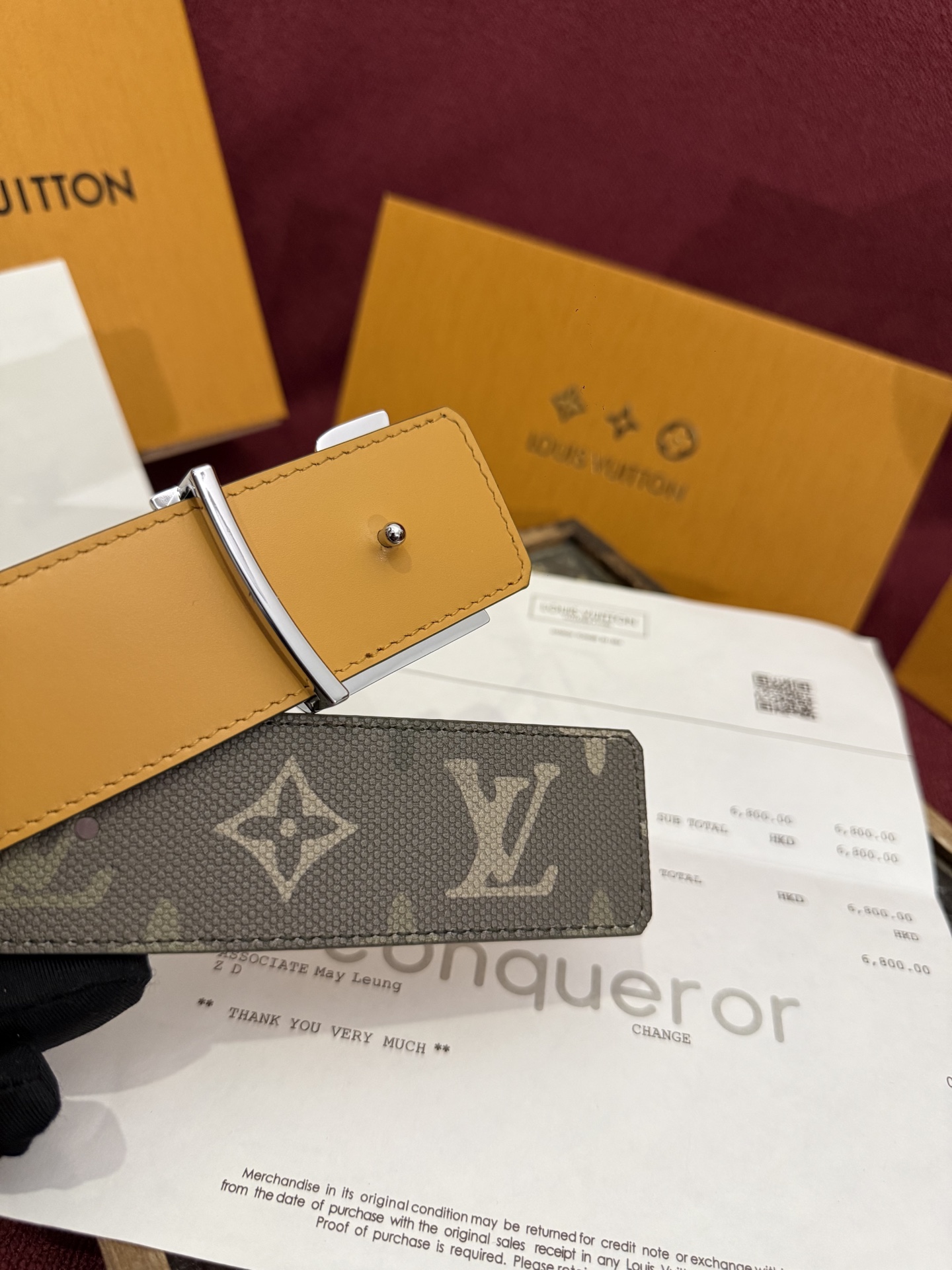 Monogram Surplus涂层帆布表带 LV Initials Monogram Surplus 40mm腰带被其阳刚的色调所强化-Chinese wholesaler seller Clothes Bags handbags wholesale Shoes High Quatity wholesaler seller Cheap Sneakers from China Factory Chinese suppliers china wholesale clothing wholesaler seller Monogram Surplus涂层帆布表带 LV Initials Monogram Surplus 40mm腰带被其阳刚的色调所强化
