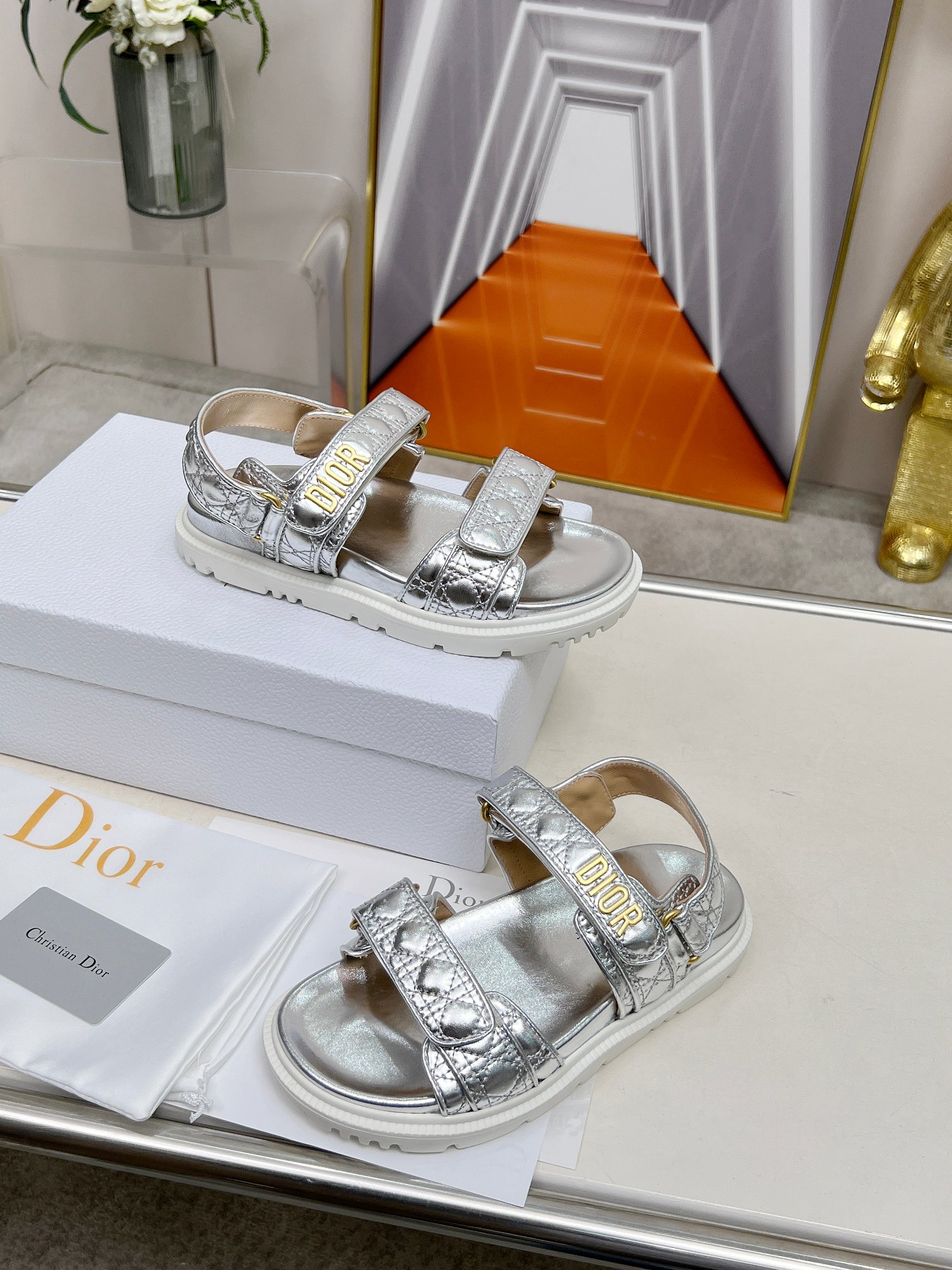 NO:257018,Dior new classic model. Purchase level quality foreign counter popular thick-soled sandals. The upper inner part is original customized material, sole original mold opening 1.1 (light size 35-40 (can be customized for 41/42), sandals, dior, dior, sandals19860909Dior迪奥新品经典款.代购级别品质国外专柜爆款厚底凉鞋 鞋面内里原版定制材料,鞋底原版开模1.1（轻便 码数35-40（41/42可定做）,凉鞋,dior,dior,sandals,Women's Shoes