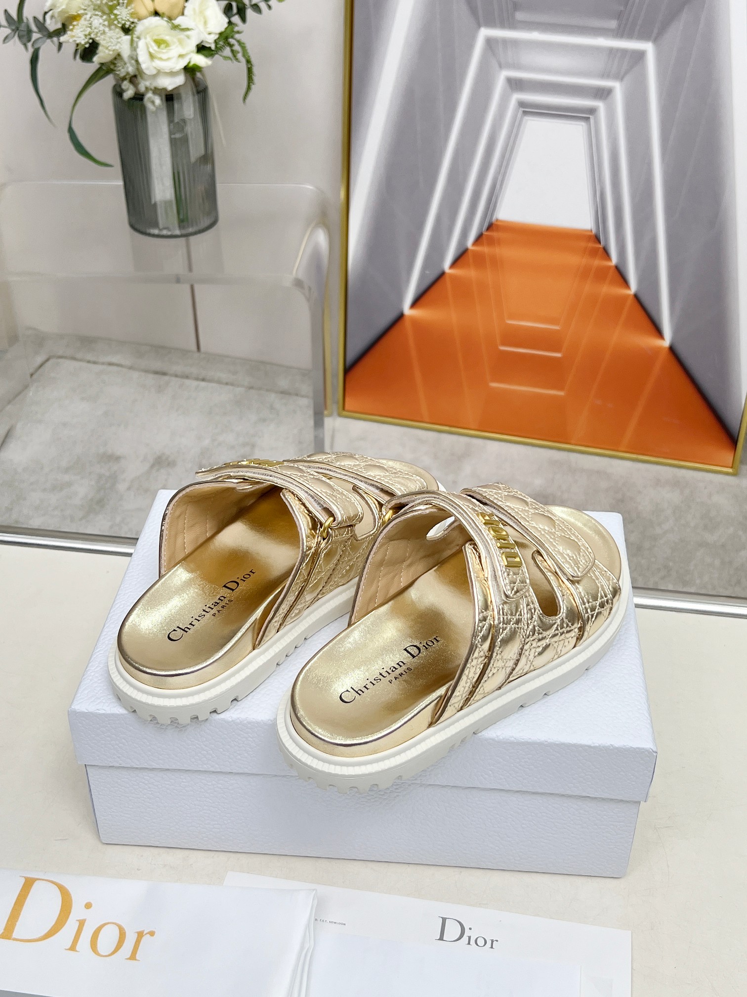 NO:257021,Dior new classic model. Purchase level quality foreign counter popular thick-soled slippers. The upper is original customized material, sole original mold opening 1.1 (light size 35-40 (41/42 can be customized), sandals, dior, dior, sandals, slippers19860909Dior迪奥新品经典款.代购级别品质国外专柜爆款厚底拖鞋 鞋面内里原版定制材料,鞋底原版开模1.1（轻便 码数35-40（41/42可定做）,凉鞋,dior,dior,sandals,slippers,Women's Shoes