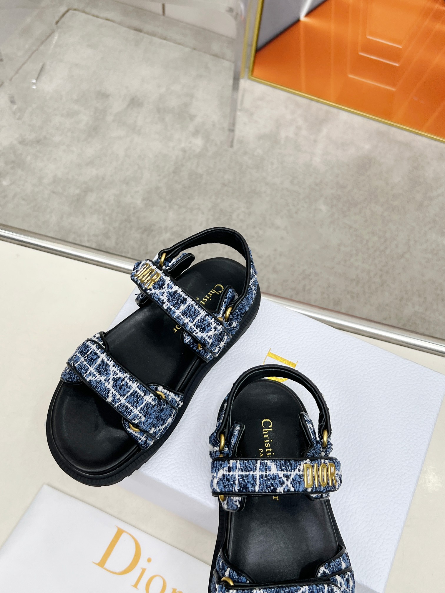 NO:257028,Dior new classic model. Purchase level quality foreign counter popular thick-soled sandals. The upper inner part is original customized material, sole original mold opening 1.1 (light size 35-40 (can be customized for 41/42), sandals, dior, dior, sandals19860909Dior迪奥新品经典款.代购级别品质国外专柜爆款厚底凉鞋 鞋面内里原版定制材料,鞋底原版开模1.1（轻便 码数35-40（41/42可定做）,凉鞋,dior,dior,sandals,Women's Shoes