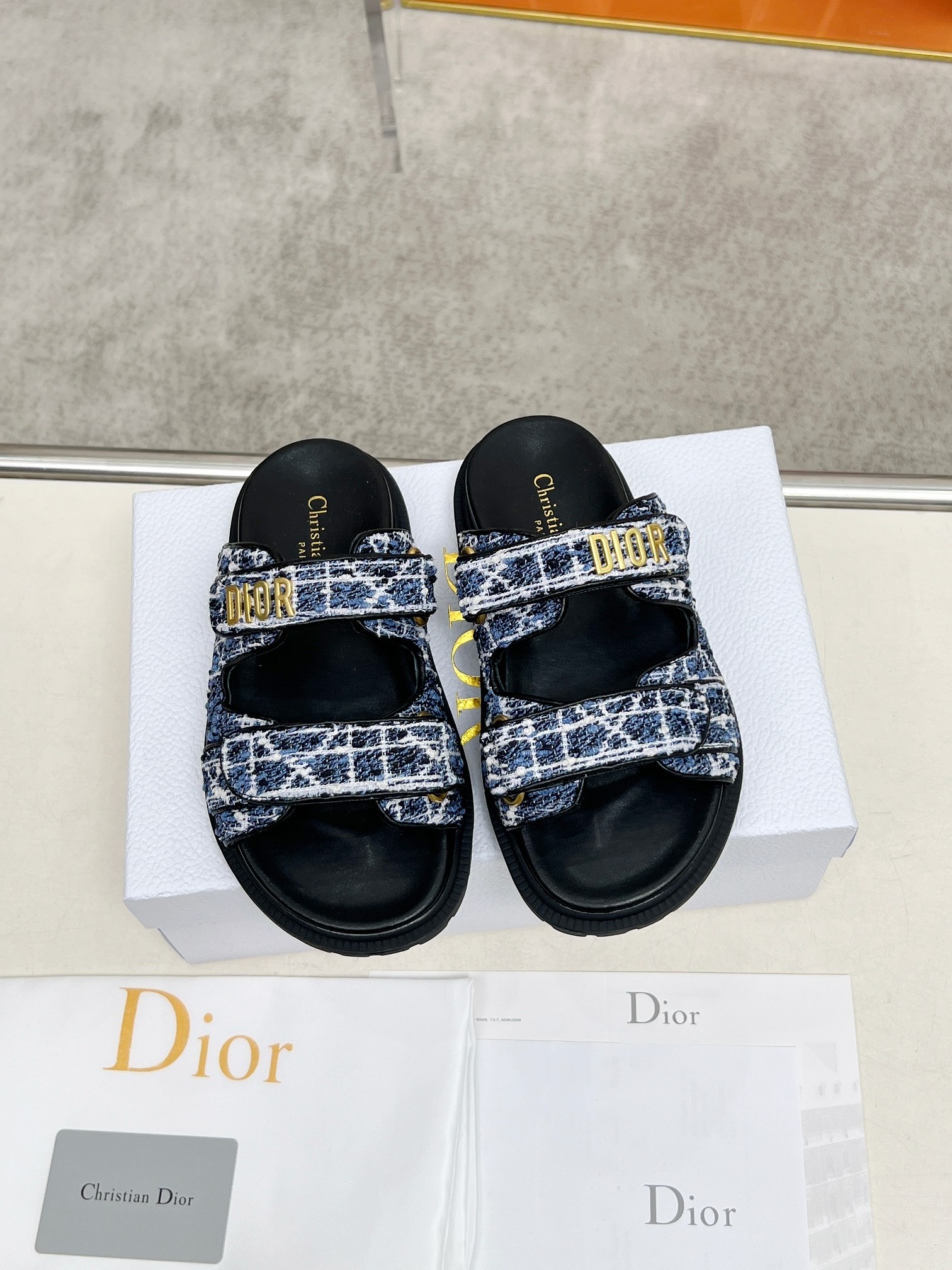 Dior Women's Dway Denim Slide Sandal Comfortable Flat Sandals 4 a1743342027343 0228