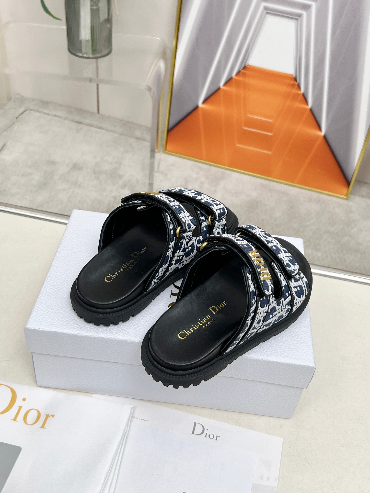 Dior Oblique Motif Thick Sole Sandals | Comfortable Summer Slides 4 a1744223311434 1088