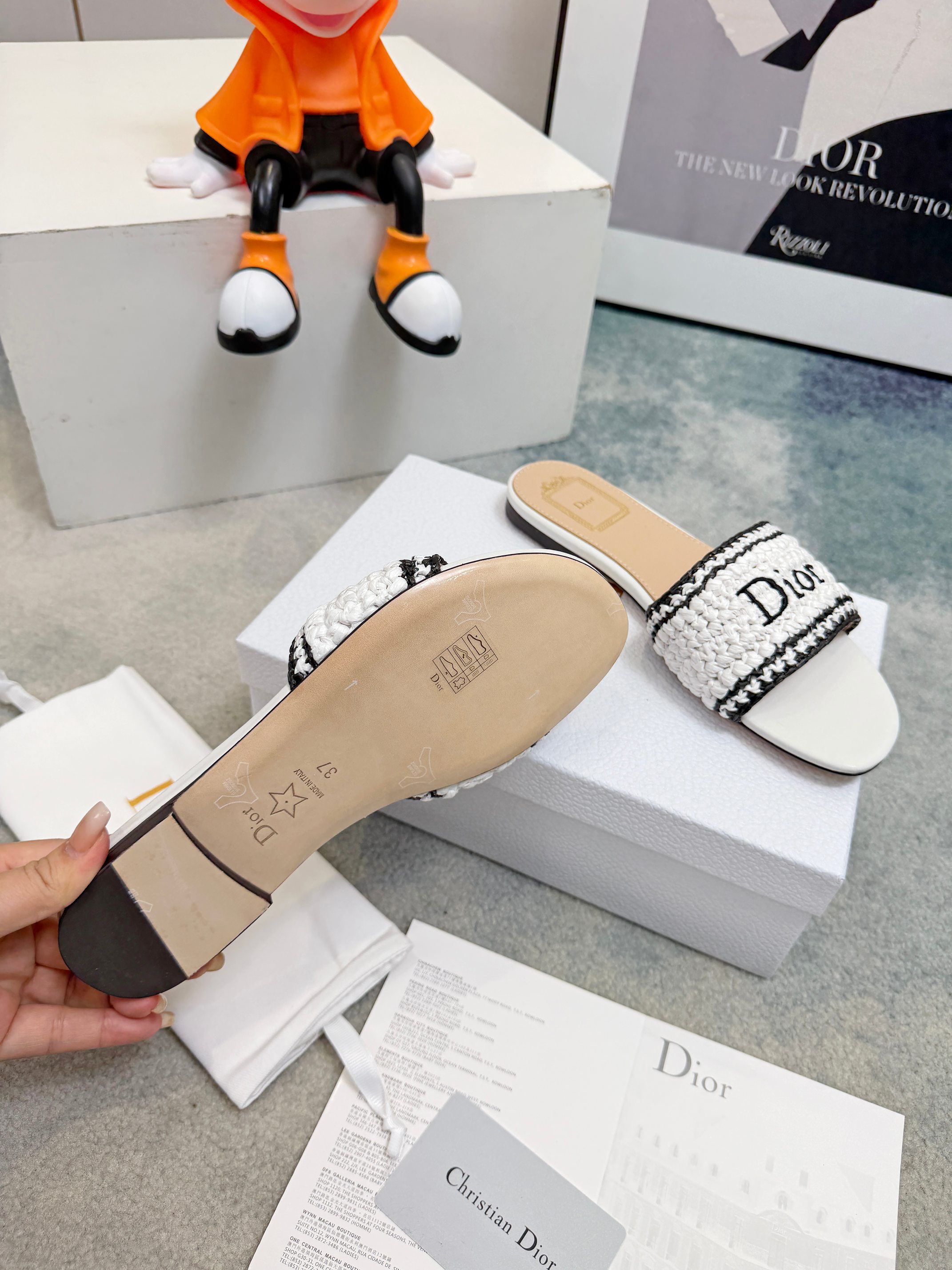 Dior Slides