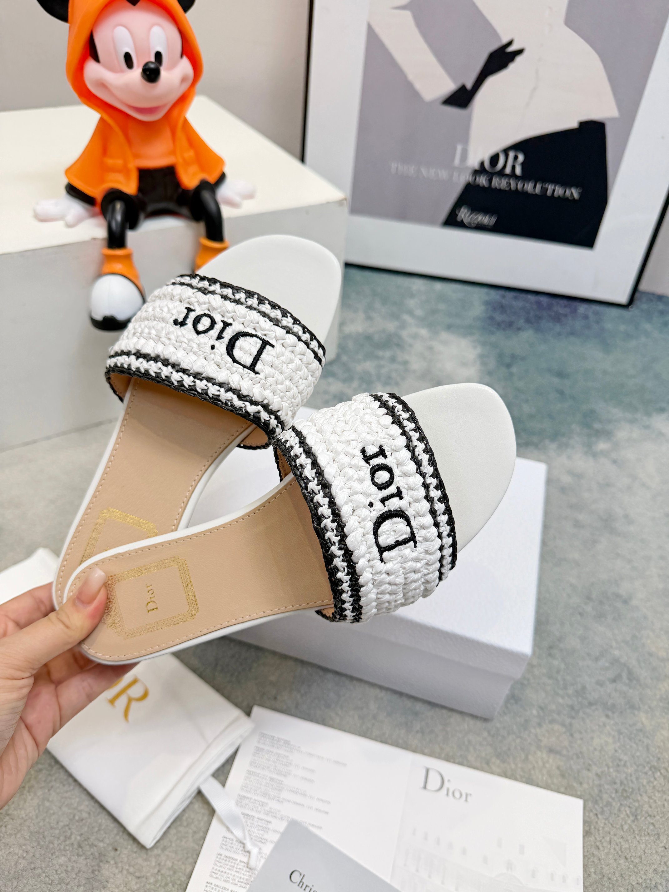 Dior Slides