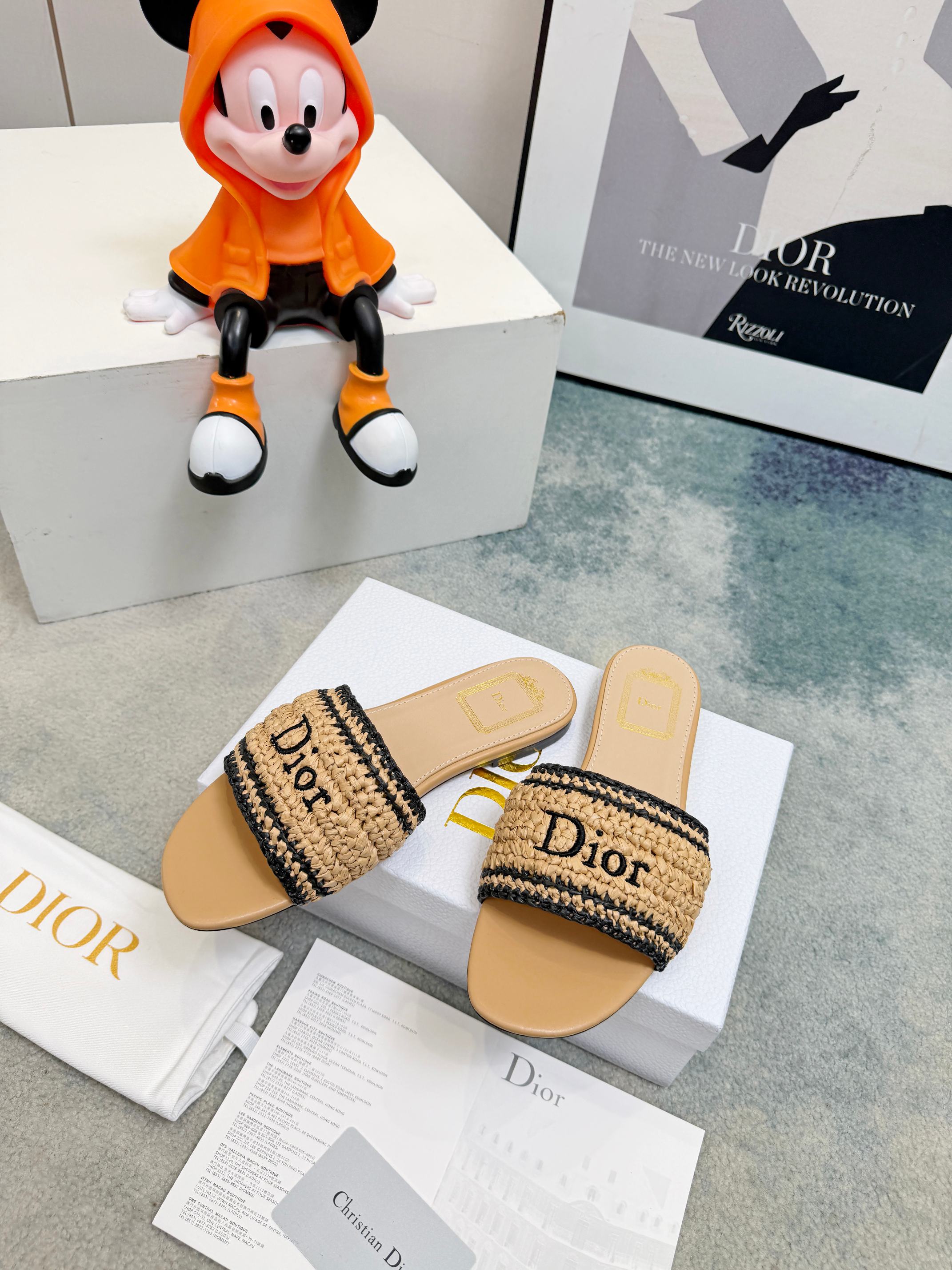 Dior Slides