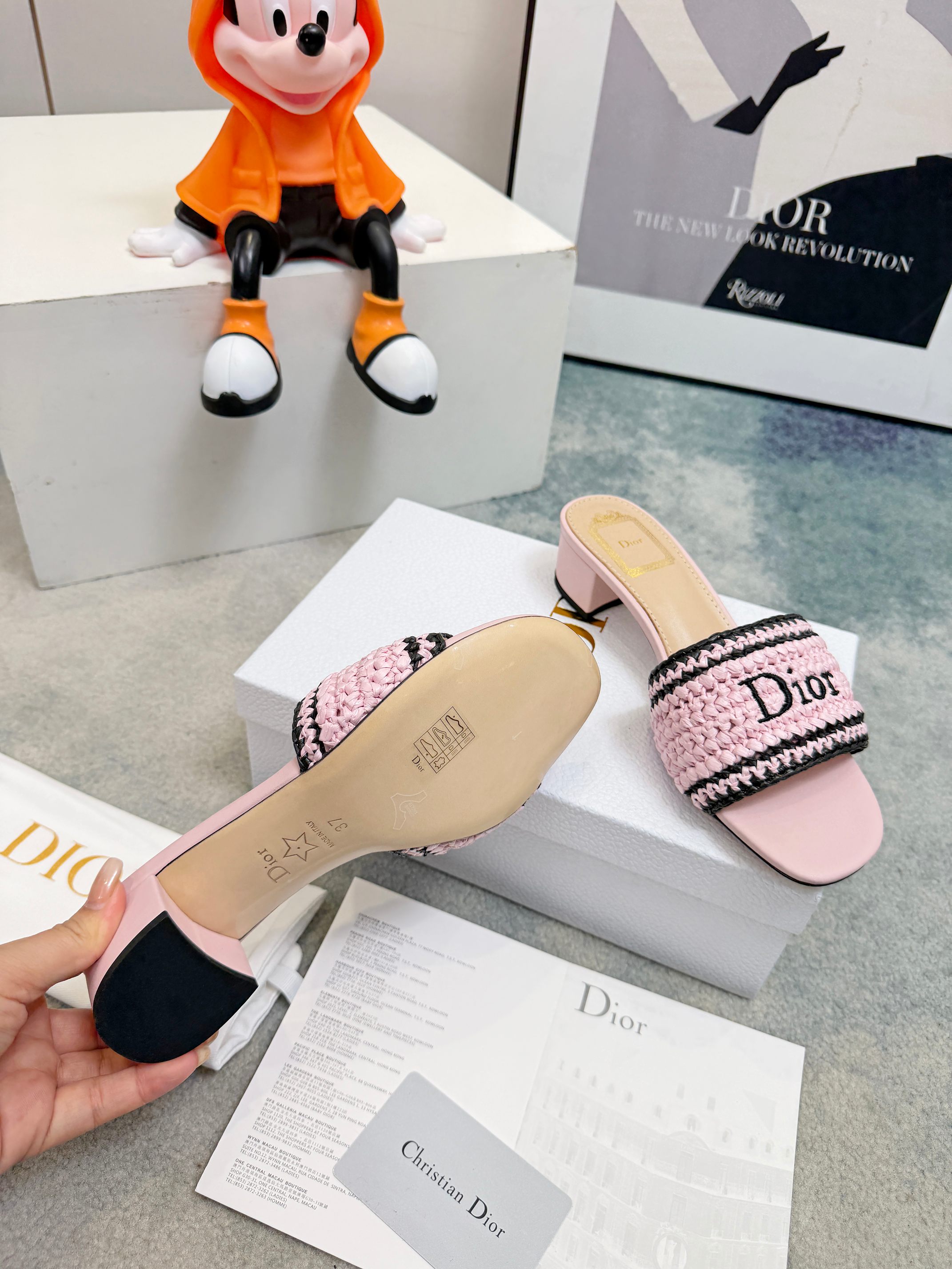 Dior Slides