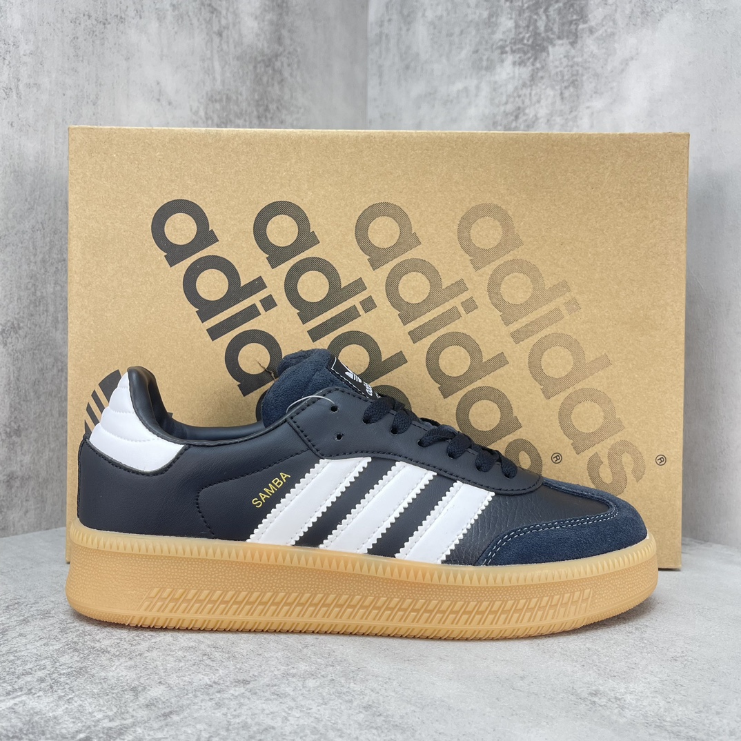 Fashionable Leather and Skin Shoes with Thick EVA Soles in SAMBA Style