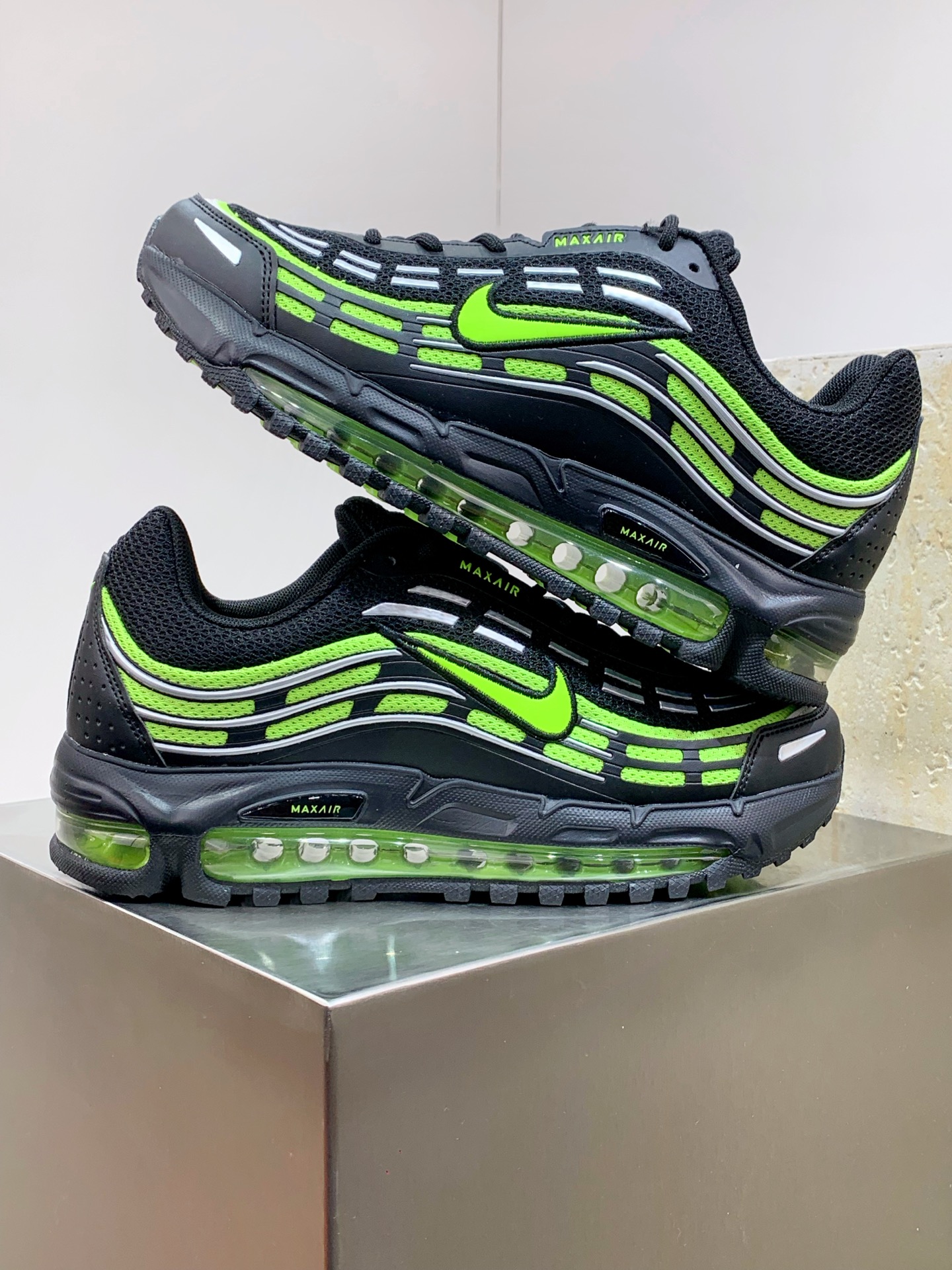 Comme Des Garcons Homme Plus x Nike Air Max TL 2.5 CDG Play Running Shoe 5 i1741944632332 2736 0 3