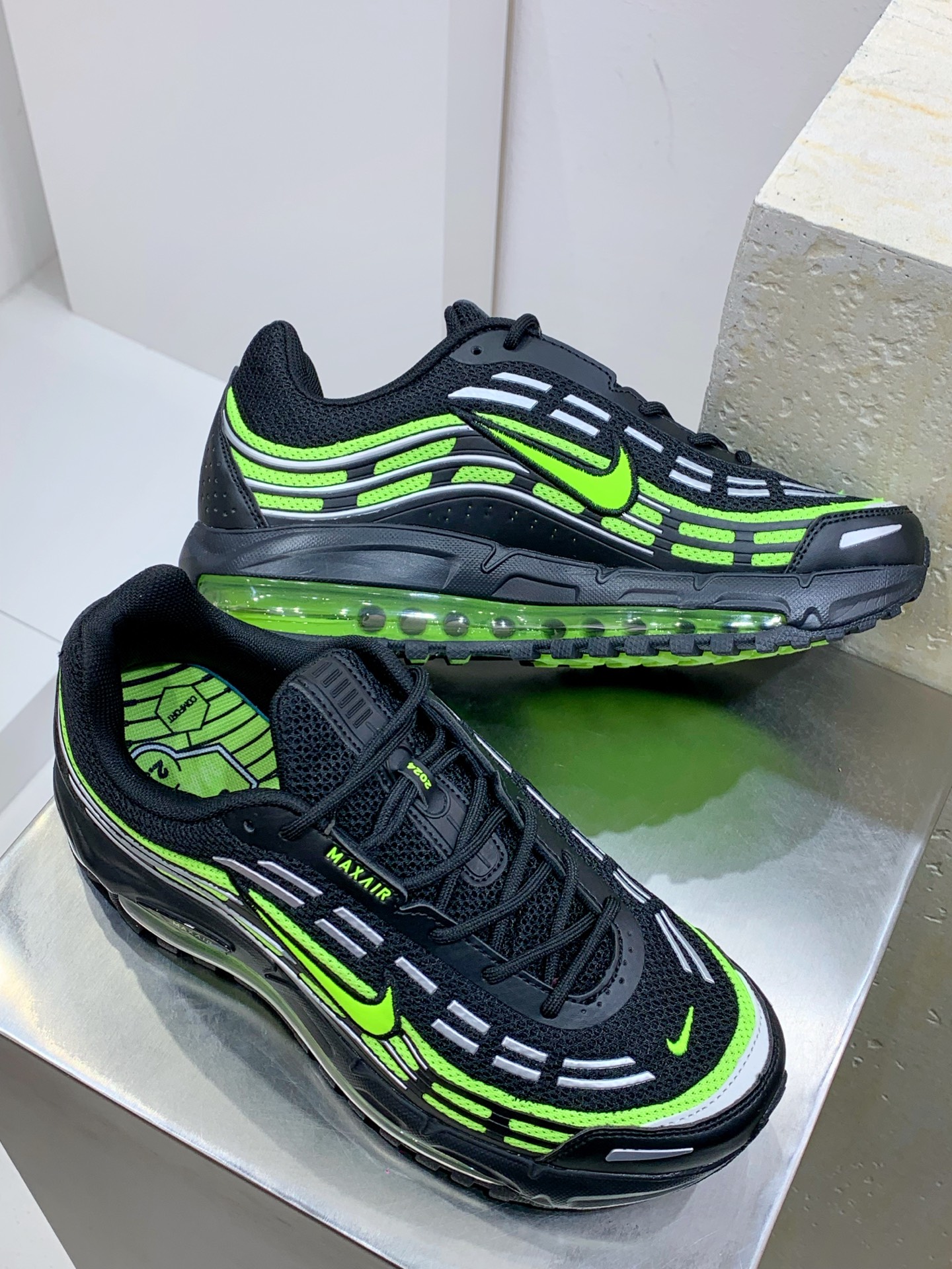 Comme Des Garcons Homme Plus x Nike Air Max TL 2.5 CDG Play Running Shoe 3 i1741944632412 7413 0 1