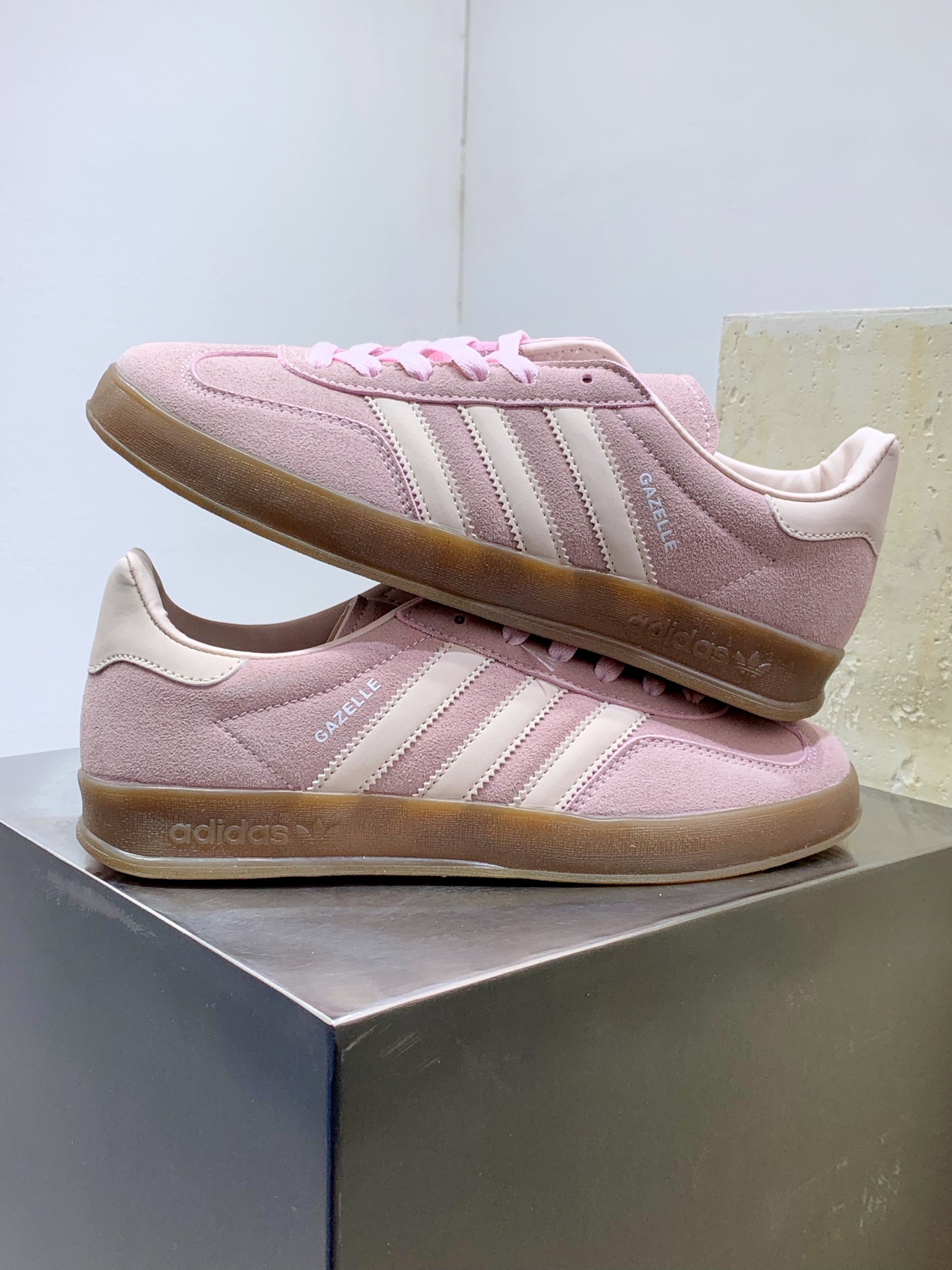 Gucci women's shoes SG# Adidas Originals Gazelle Indoor 1970 Gazelle Indoor T Gazelle Gucci x Adidas Gazelle Series OrthoLite® — photo 4