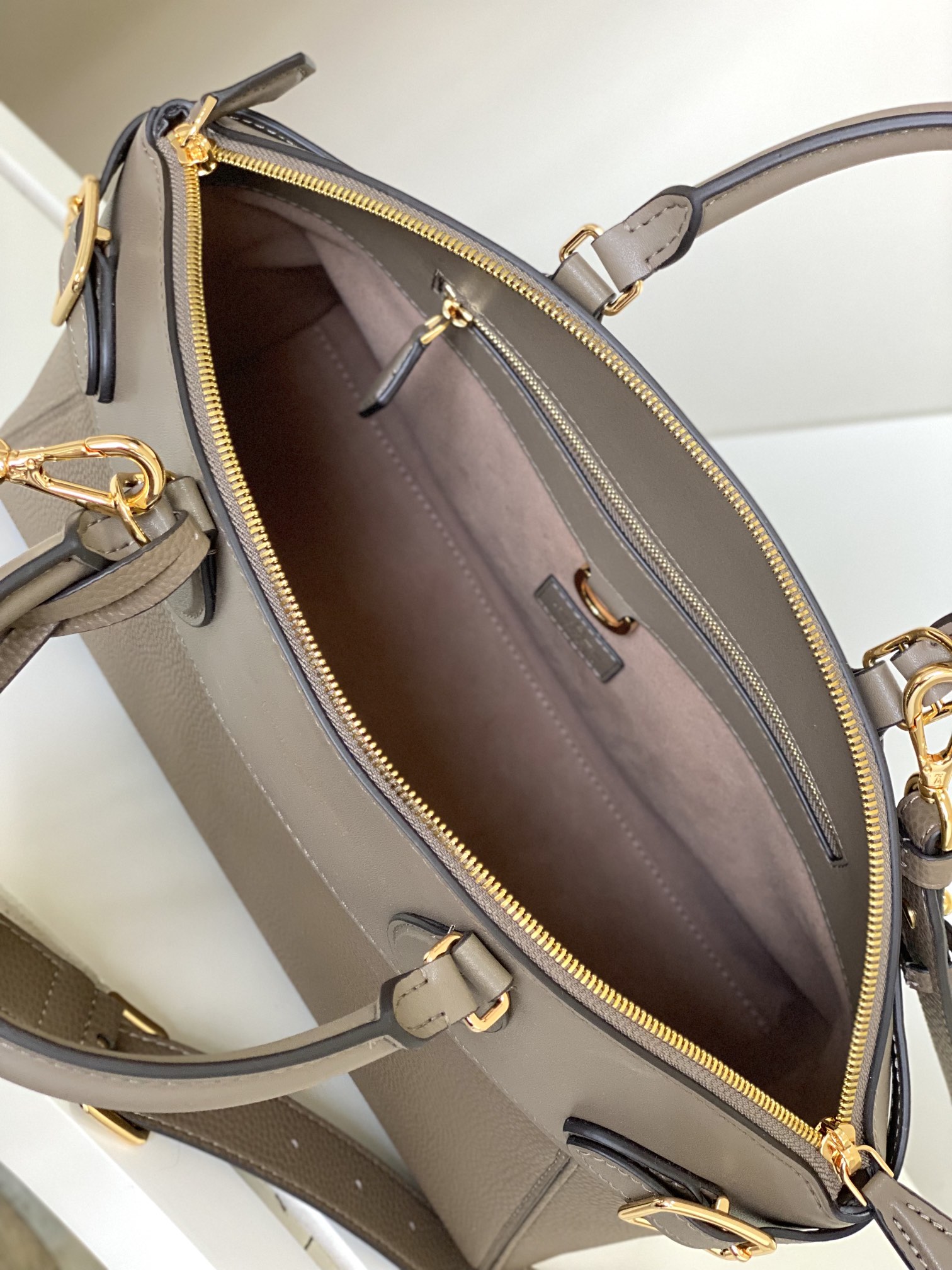 路易威登 Louis Vuitton 高定典藏经典高奢皮具手袋托特包斜挎包女包 #531A689B 9