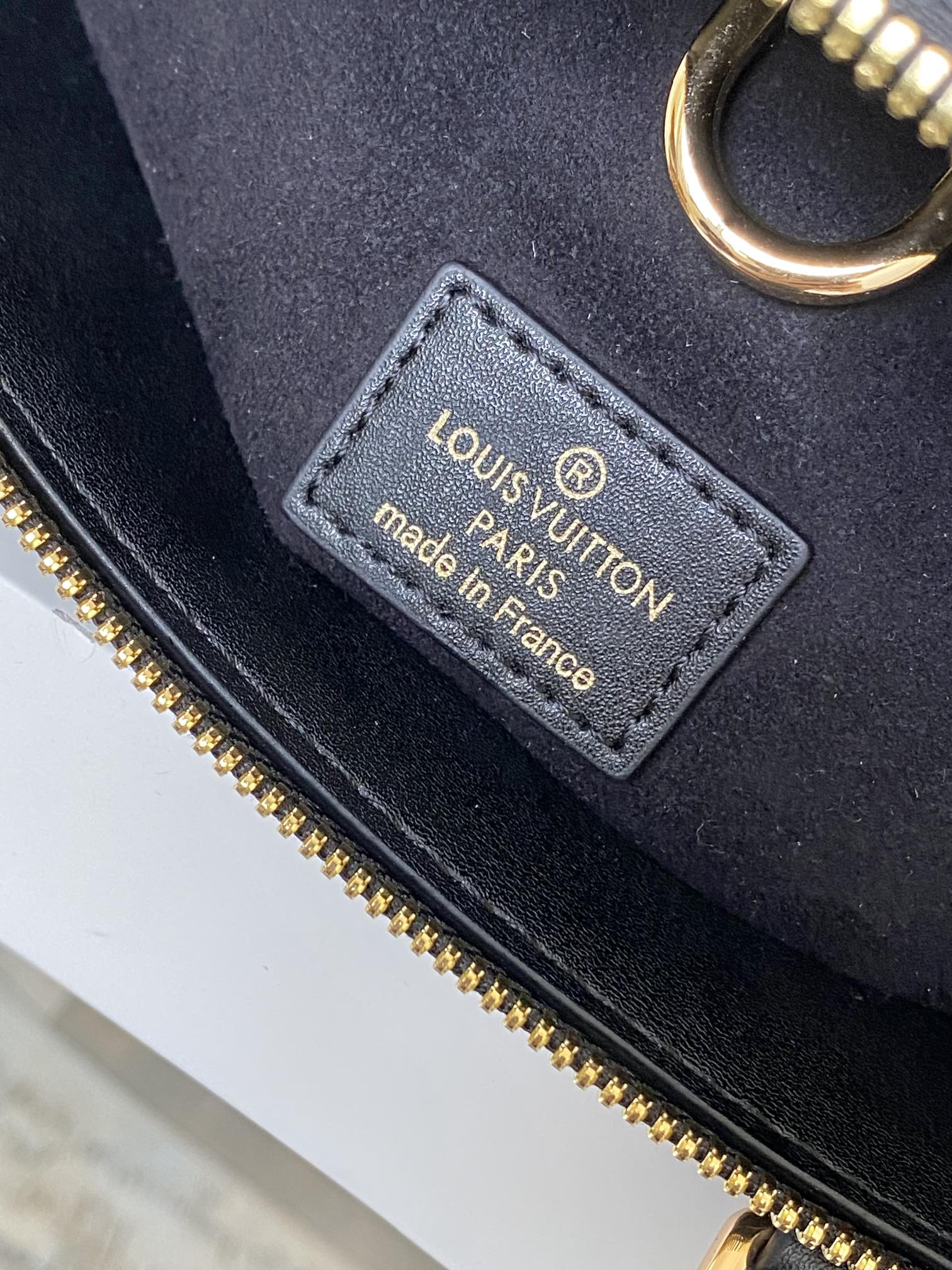 Louis Vuitton Haute Couture Classic Luxury Handbag Shoulder Crossbody 8