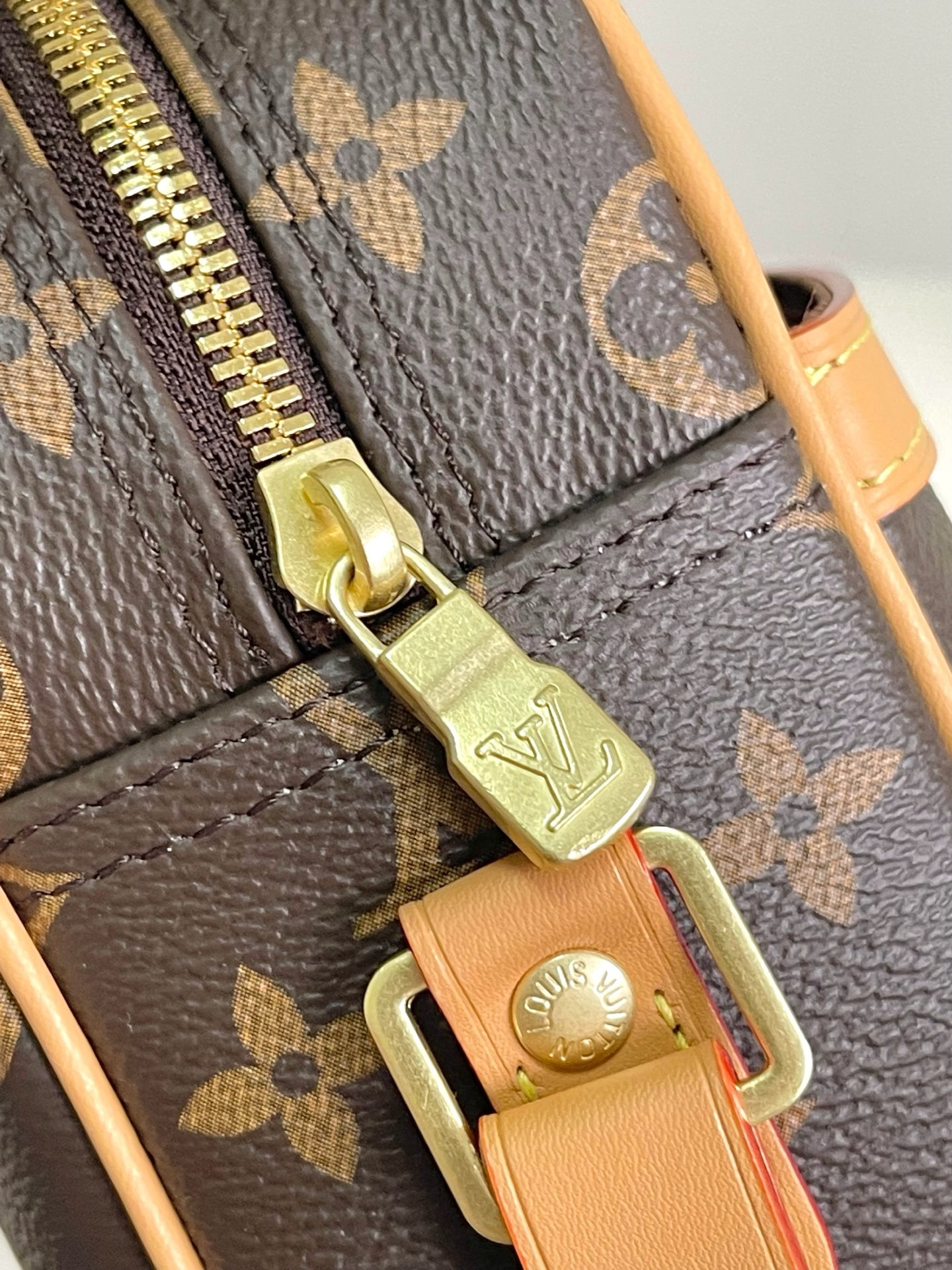 【海原外单 独实家拍】M51274大号 Vintage中古相机包,斜挎包,男女通用,经典的Monog