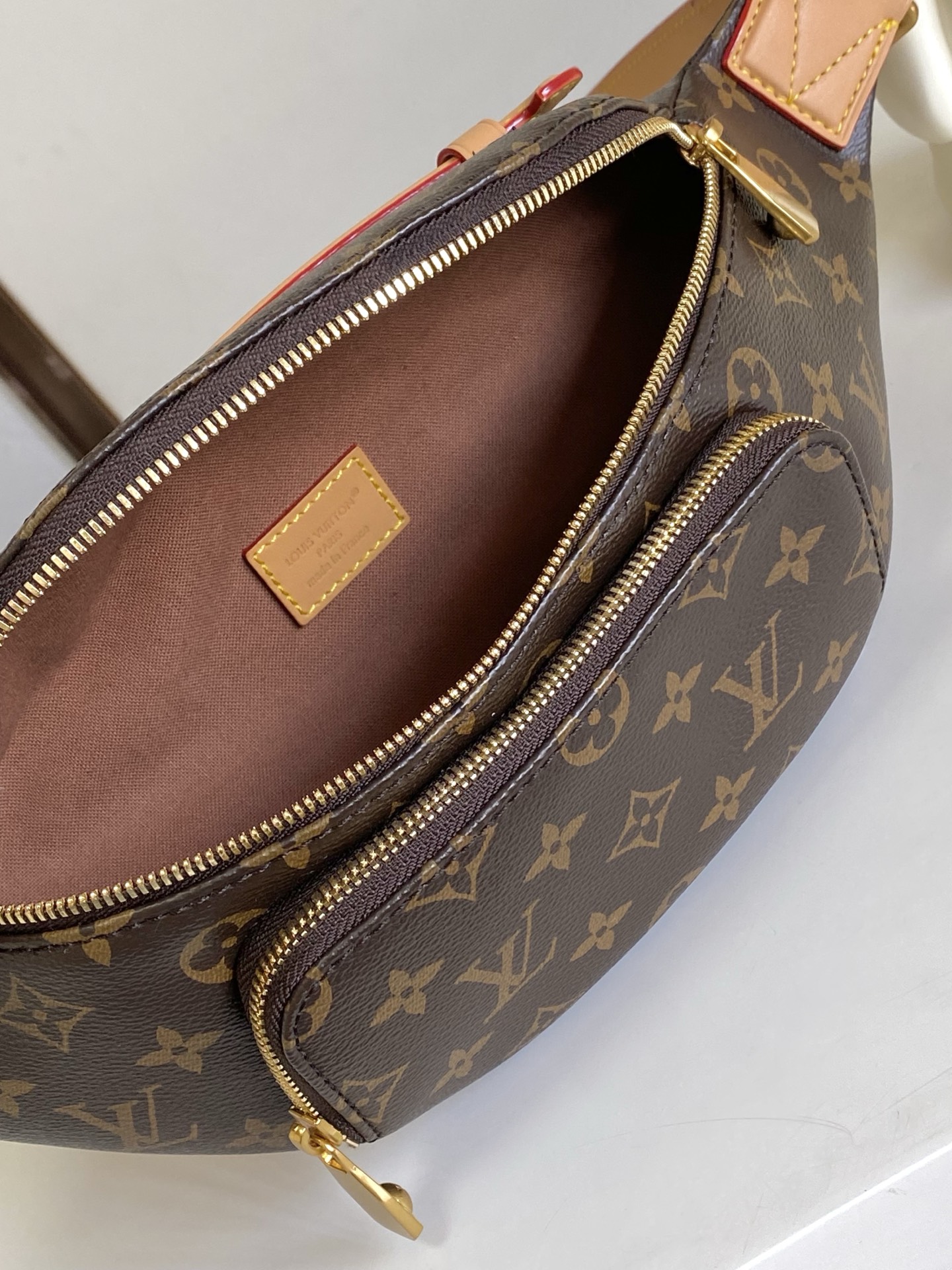 Louis Vuitton Monogram Canvas Rush Belt Bag - Stylish & Functional M14019 9 i1756743439999 2032 0 7