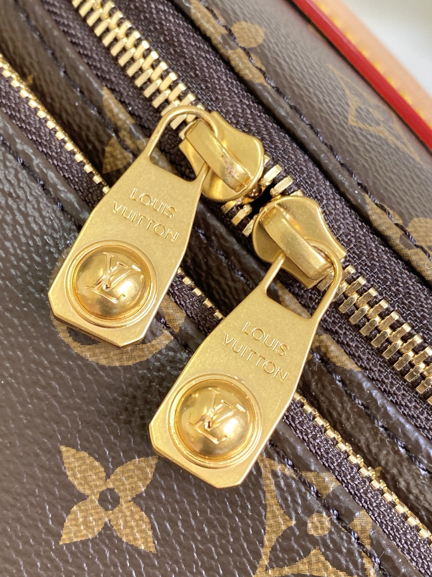 Louis Vuitton Monogram Canvas Rush Belt Bag - Stylish & Functional M14019 7 i1756743441330 7176 0 5