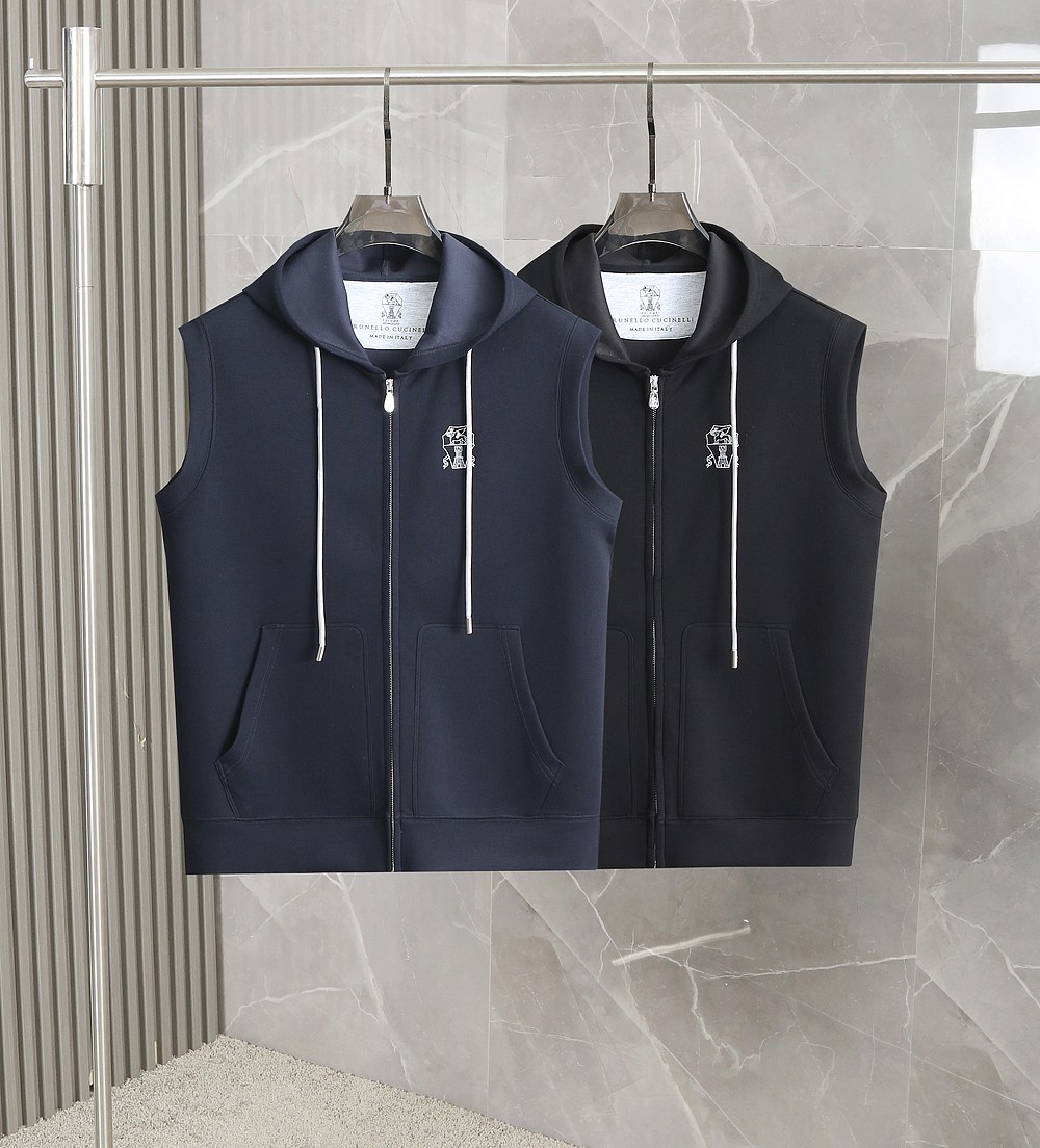 NO:597432,BC classic 2025 autumn and winter new vest, selected from exclusive custom-made composite 400g high-end fabrics, using embroidery + turtle back technology, fine workmanship, good upper body shape, color: black, sapphire blue, code number: M--XXXL, style number 83219, alexander wang19860909BC 经典款2025年秋冬新款马甲,精选独家定制复合400克高端面料 采用刺绣＋龟背工艺 做工精细 上身版型好 颜色:黑色 宝蓝 码数:M--XXXL 款号83219,,alexander wang,Men's clothing